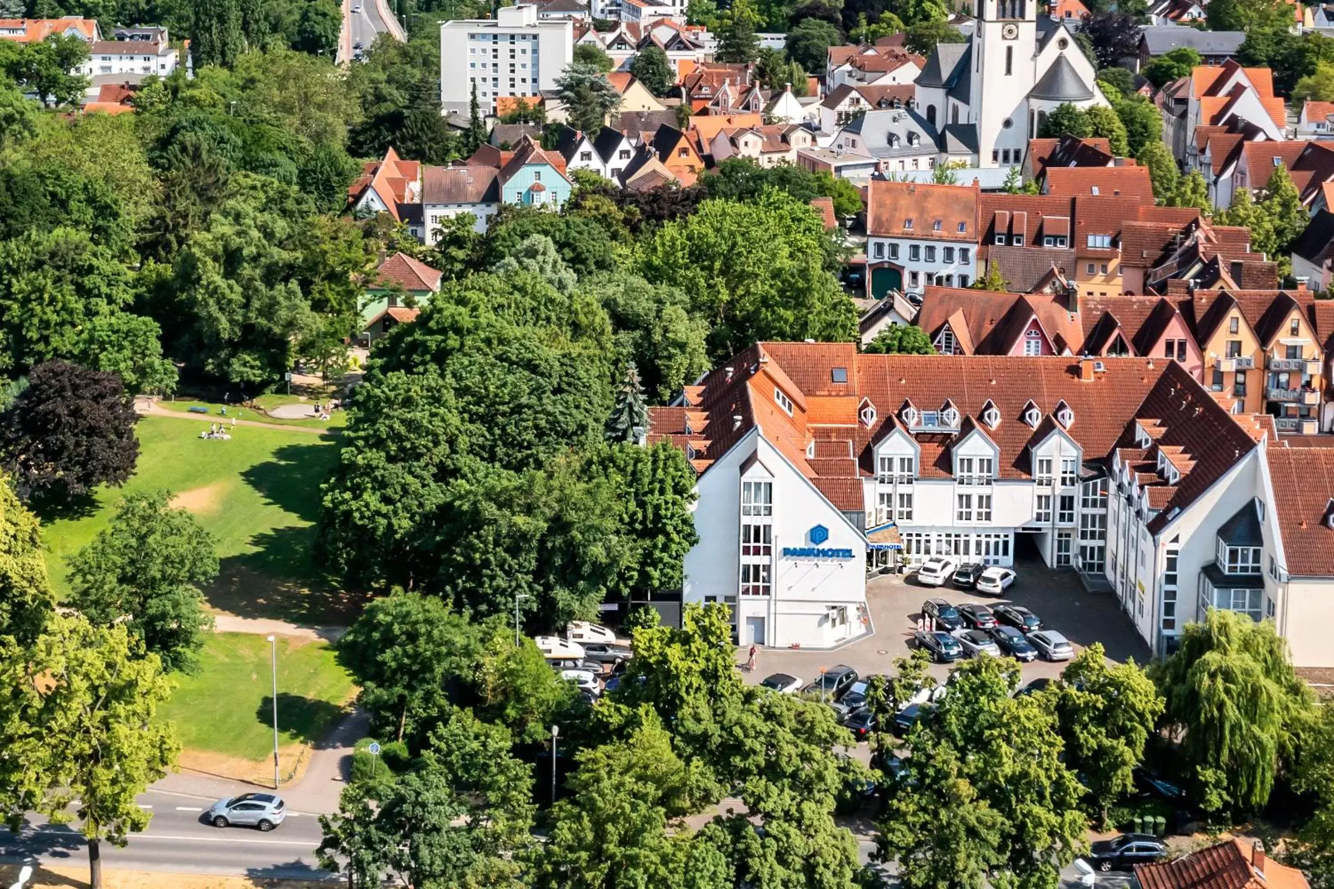 Property building, Bird's-eye View in Parkhotel Frankfurt Airport