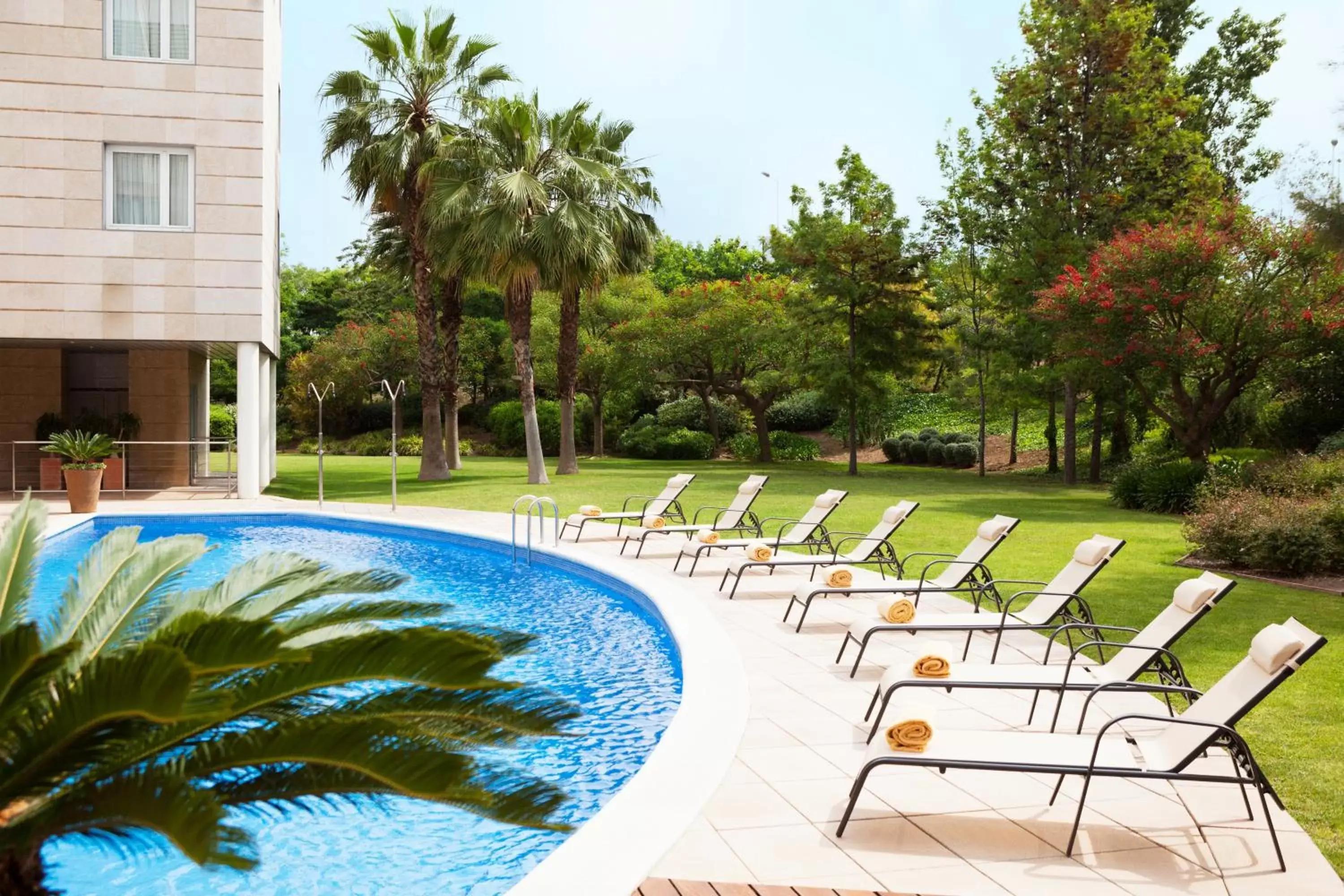 Pool view, Swimming Pool in Novotel Barcelona Cornellà