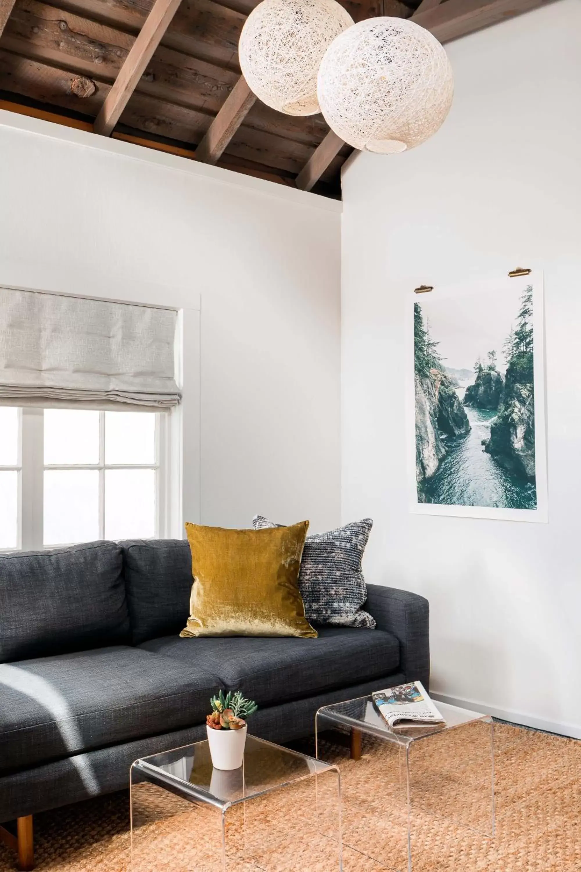 Living room, Seating Area in Inns of Mendocino