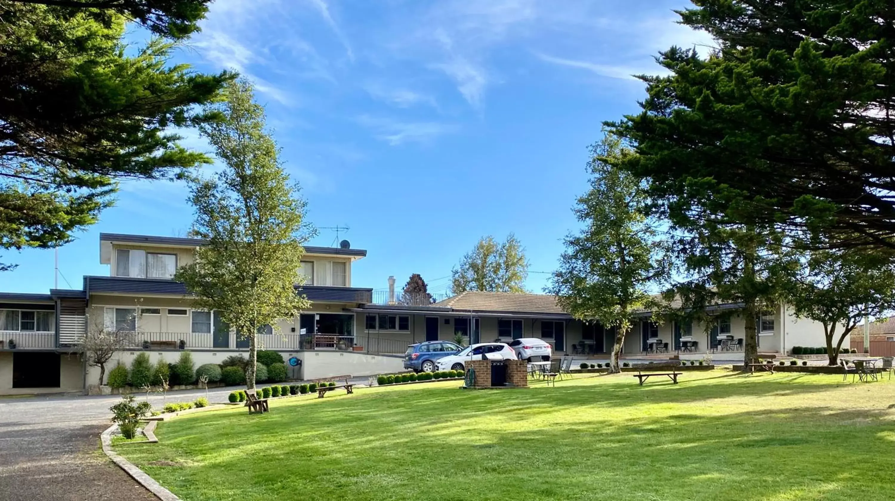 Property building in Titania Motel Property building in Titania Motel