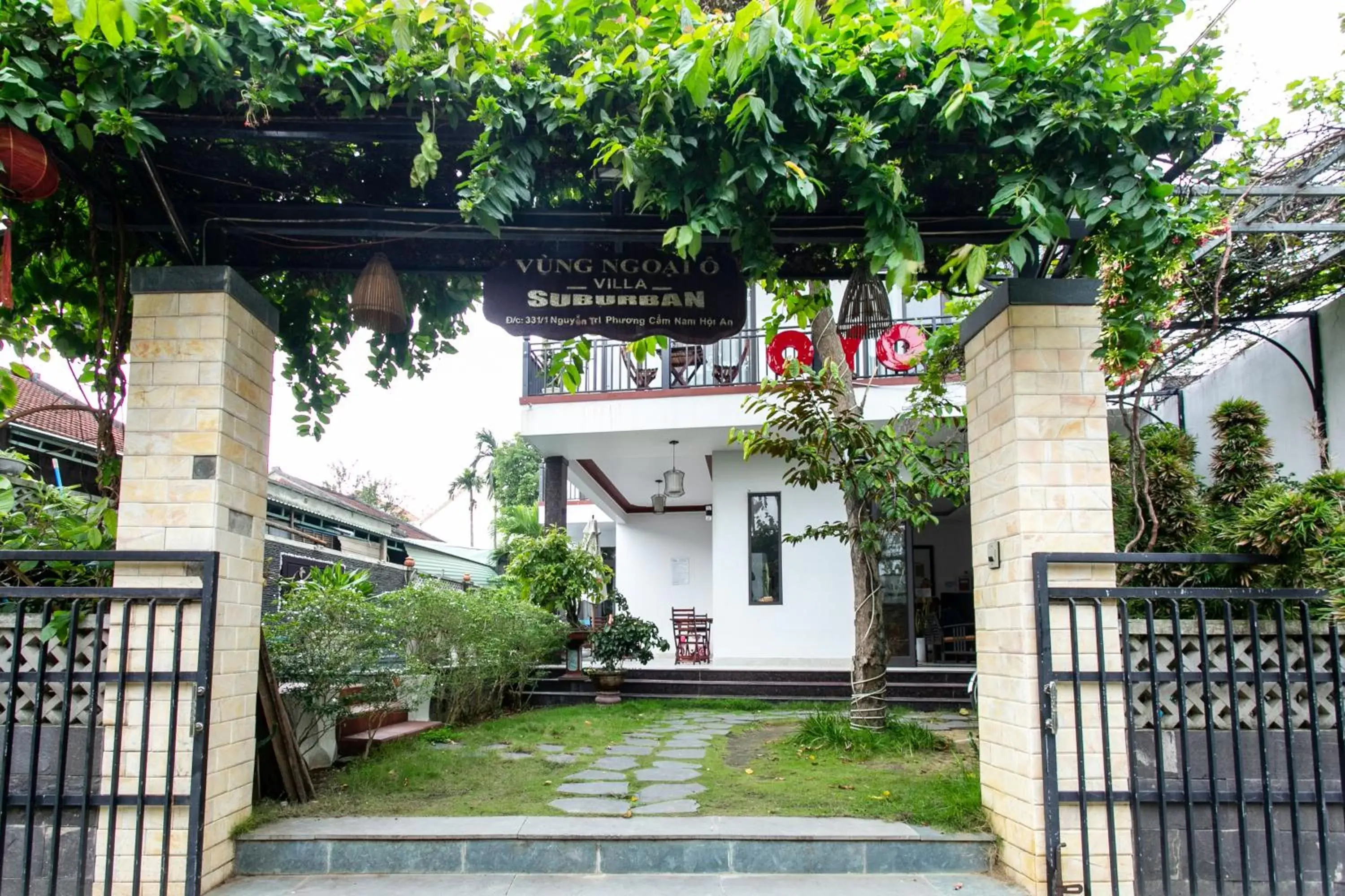 Facade/entrance, Property Building in OYO 473 Suburban Villa