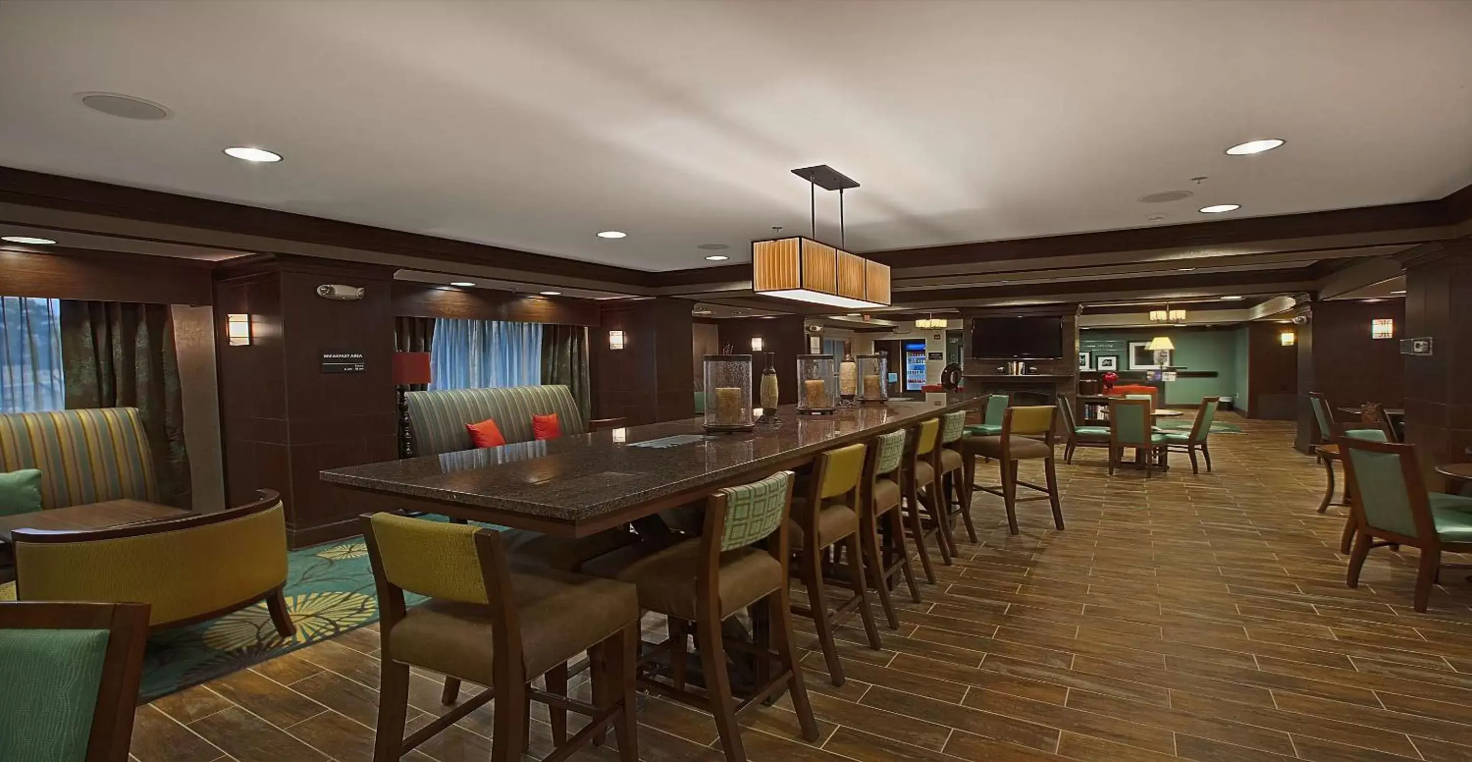 Dining area, Restaurant/Places to Eat in Hampton Inn New Albany