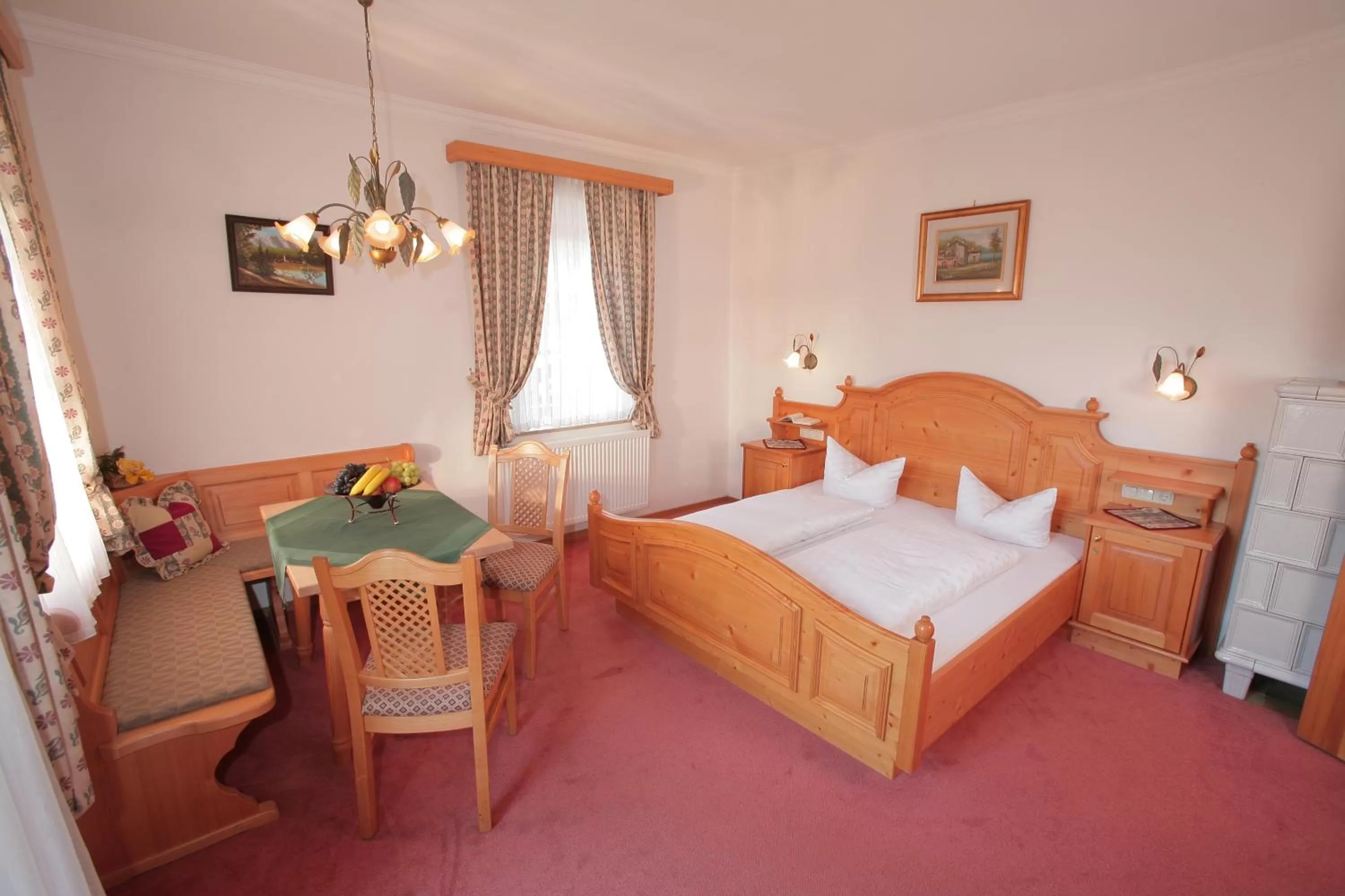 Photo of the whole room, Bed in Theresenhof