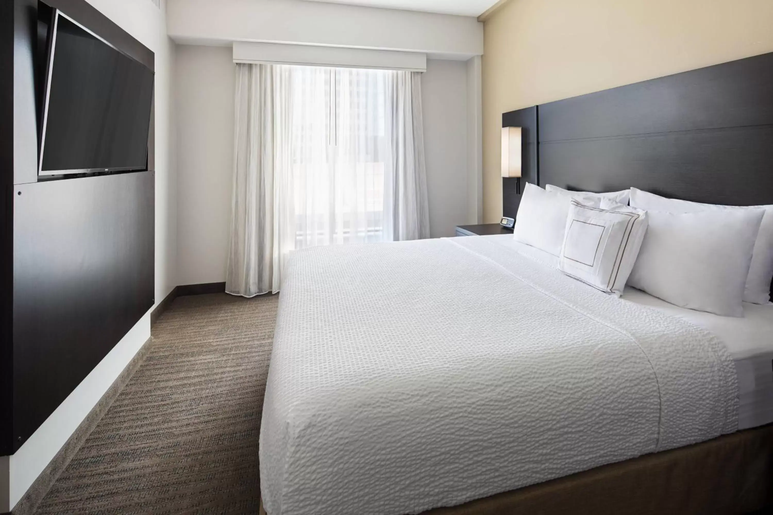 Bedroom, Bed in Residence Inn by Marriott Knoxville Downtown