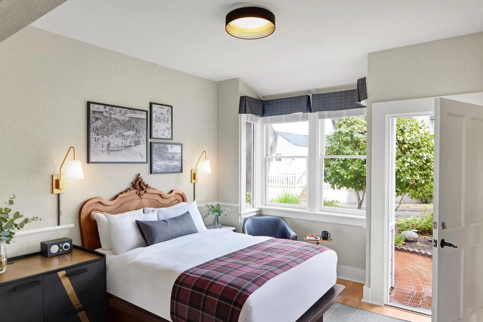 Bed in Gosby House Inn, A Four Sisters Inn