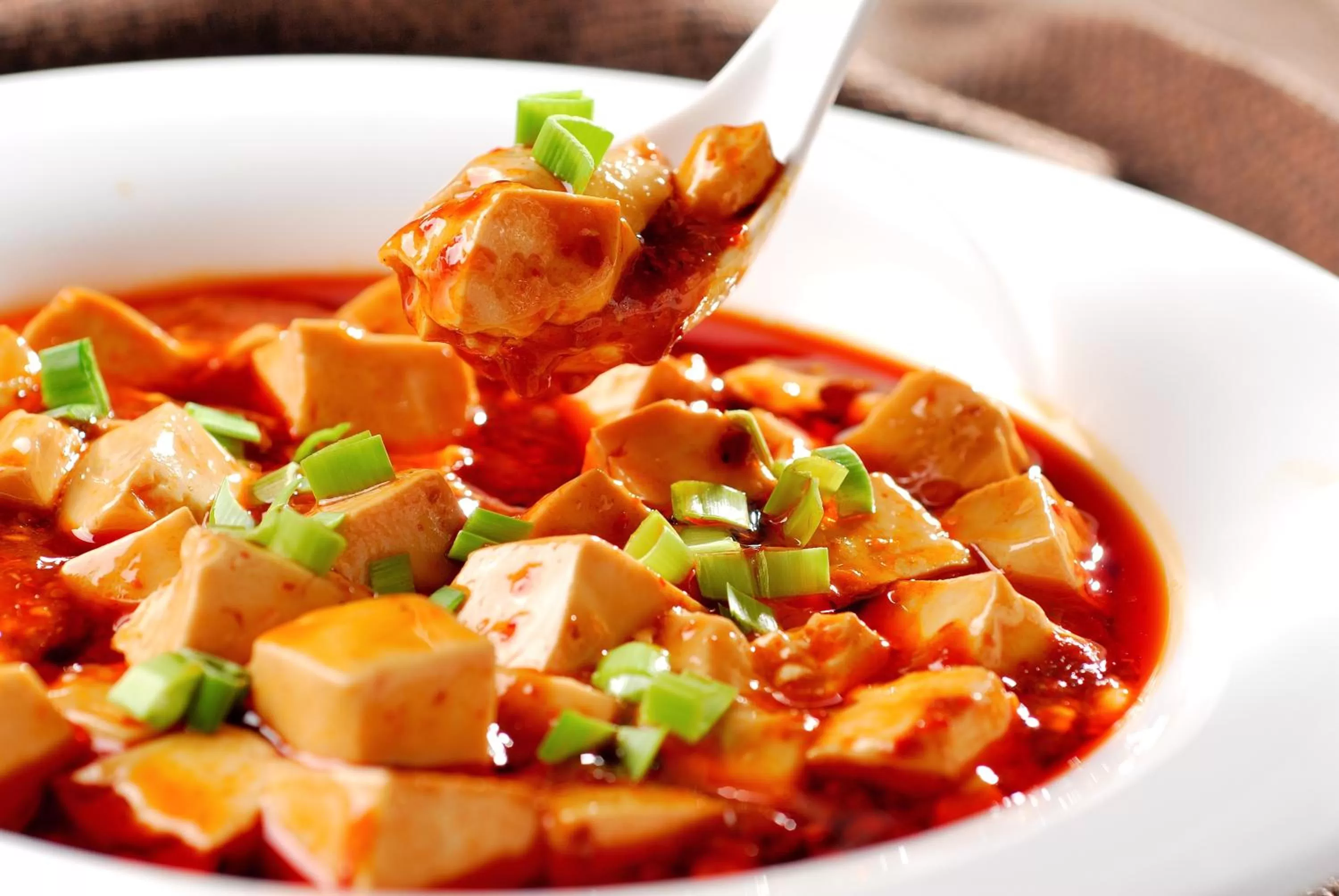 Food in Wenjun Courtyard Hotel---3mins walk from Tonghuimen metro station ,next to People`s Park, fluent English service ,travel agency