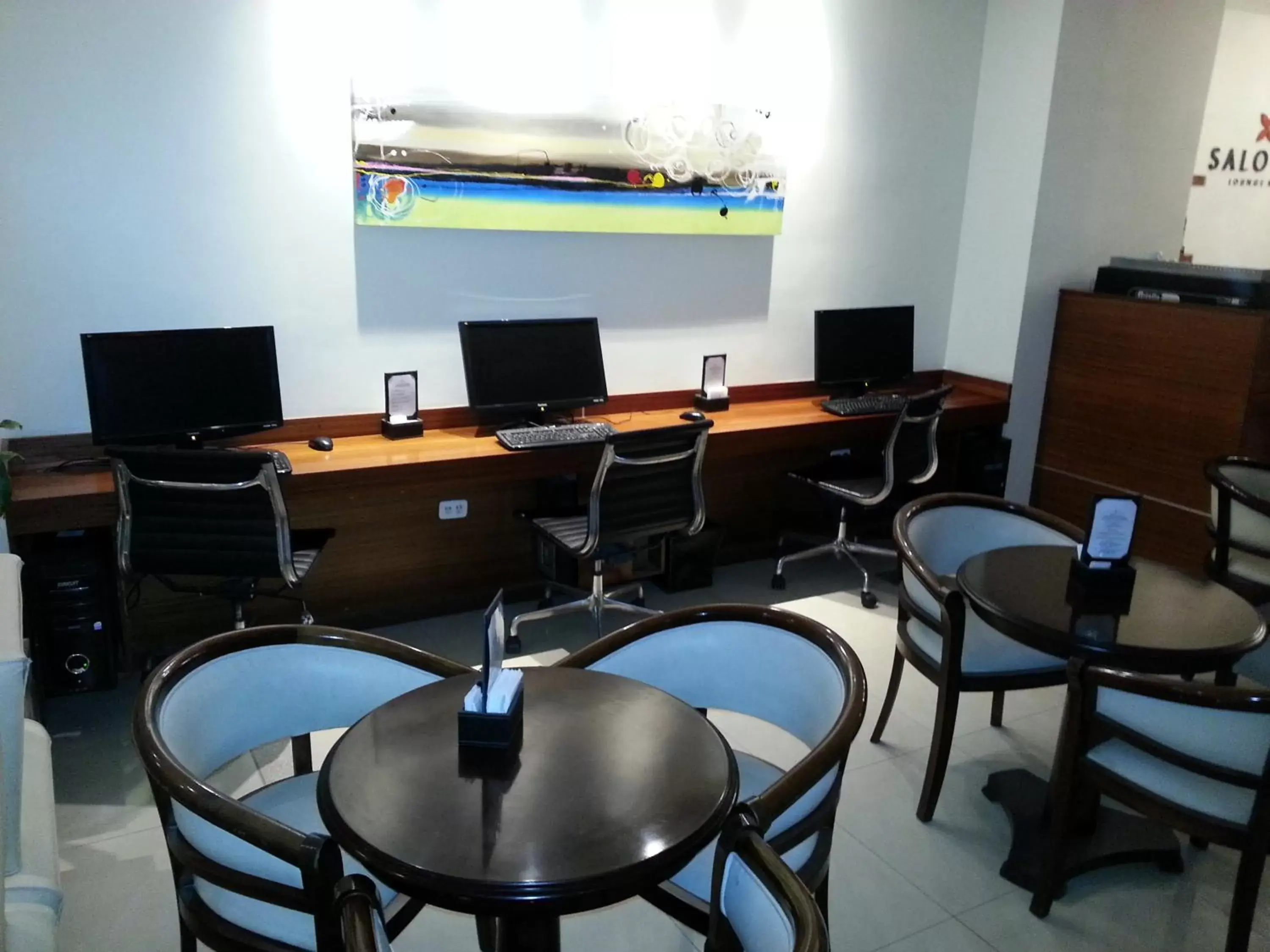 Business facilities in Villaggio Hotel Boutique