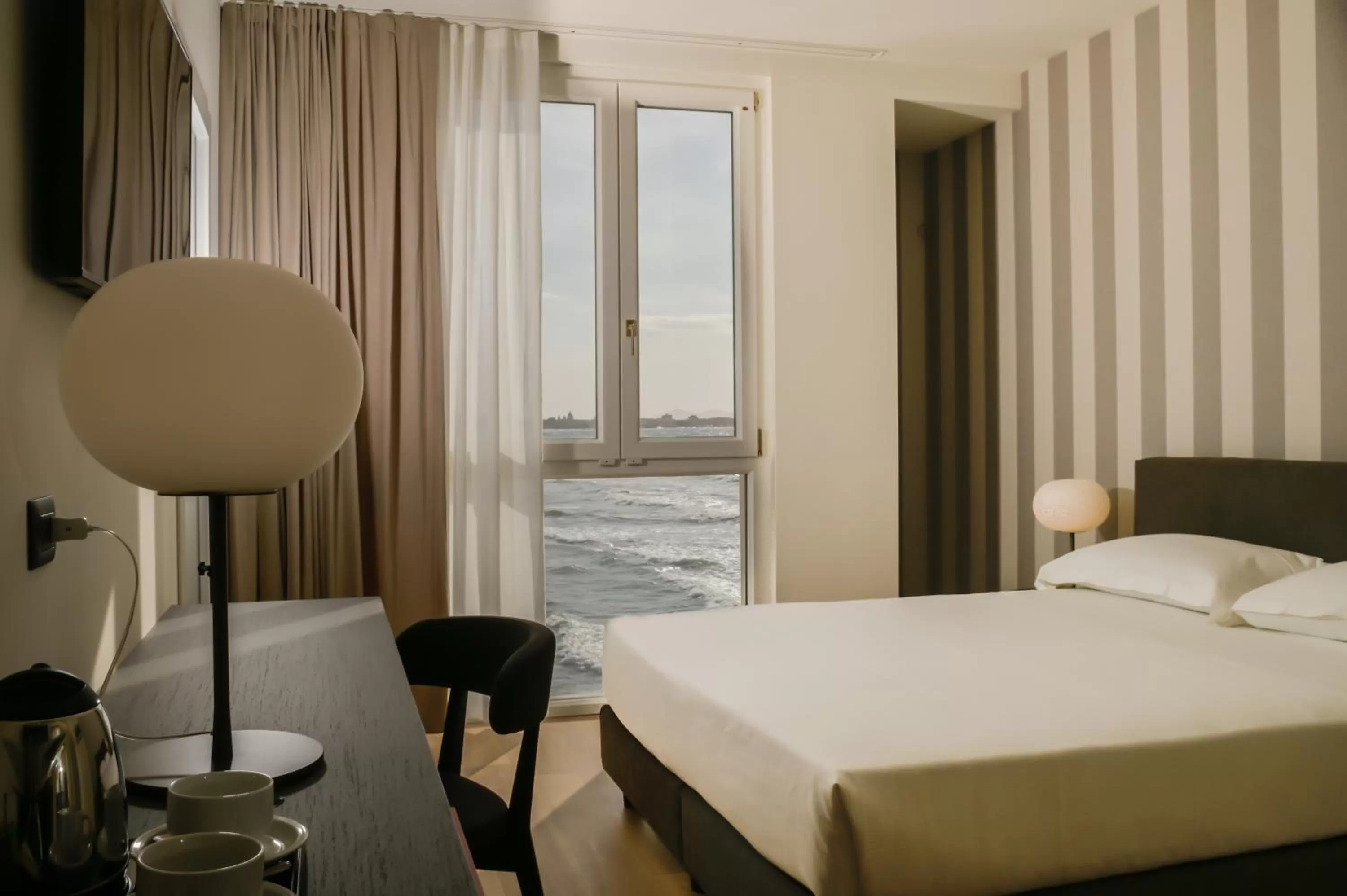 Photo of the whole room, Bed in Hotel Punta Tipa