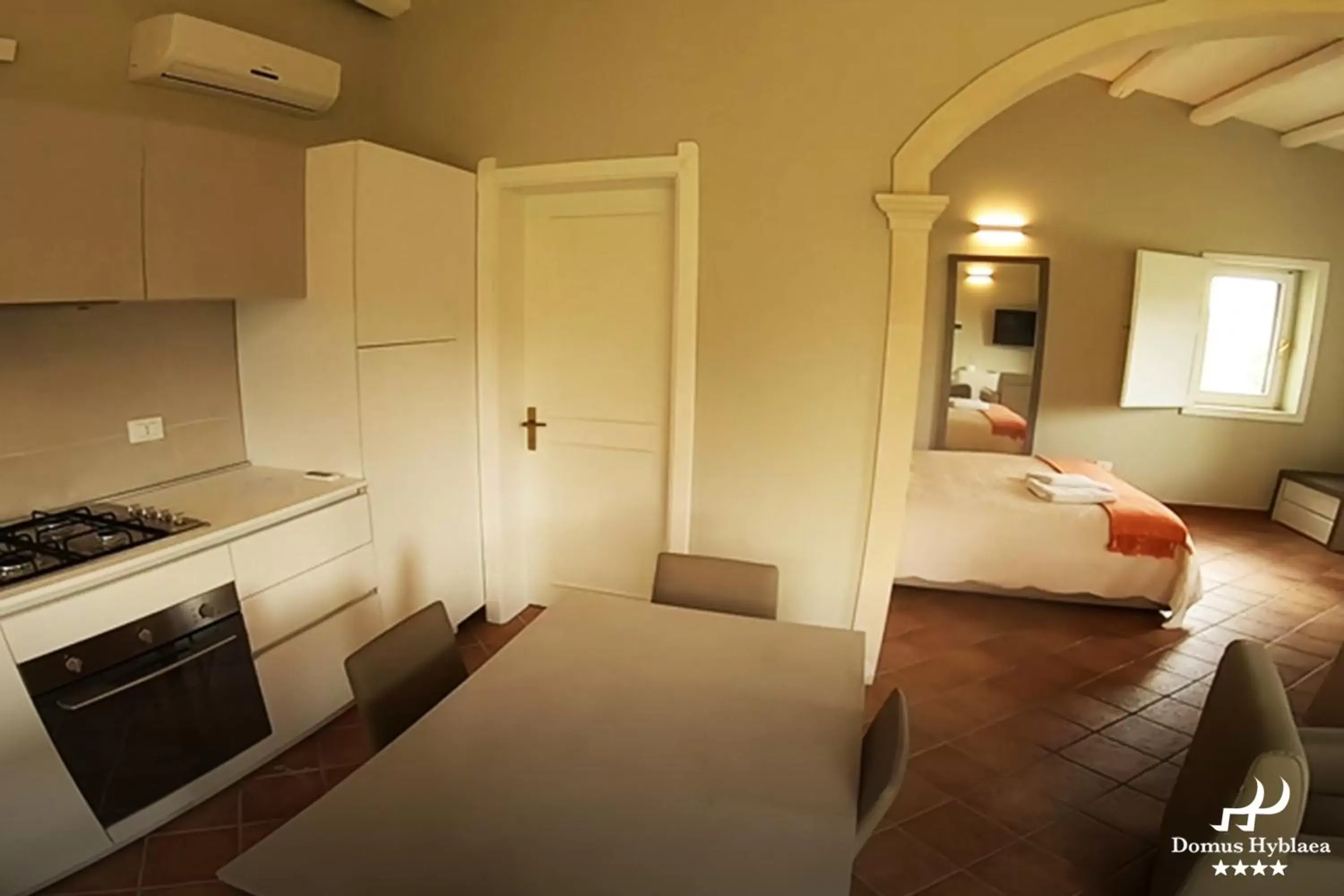 Kitchen or kitchenette, Dining Area in Domus Hyblaea Resort