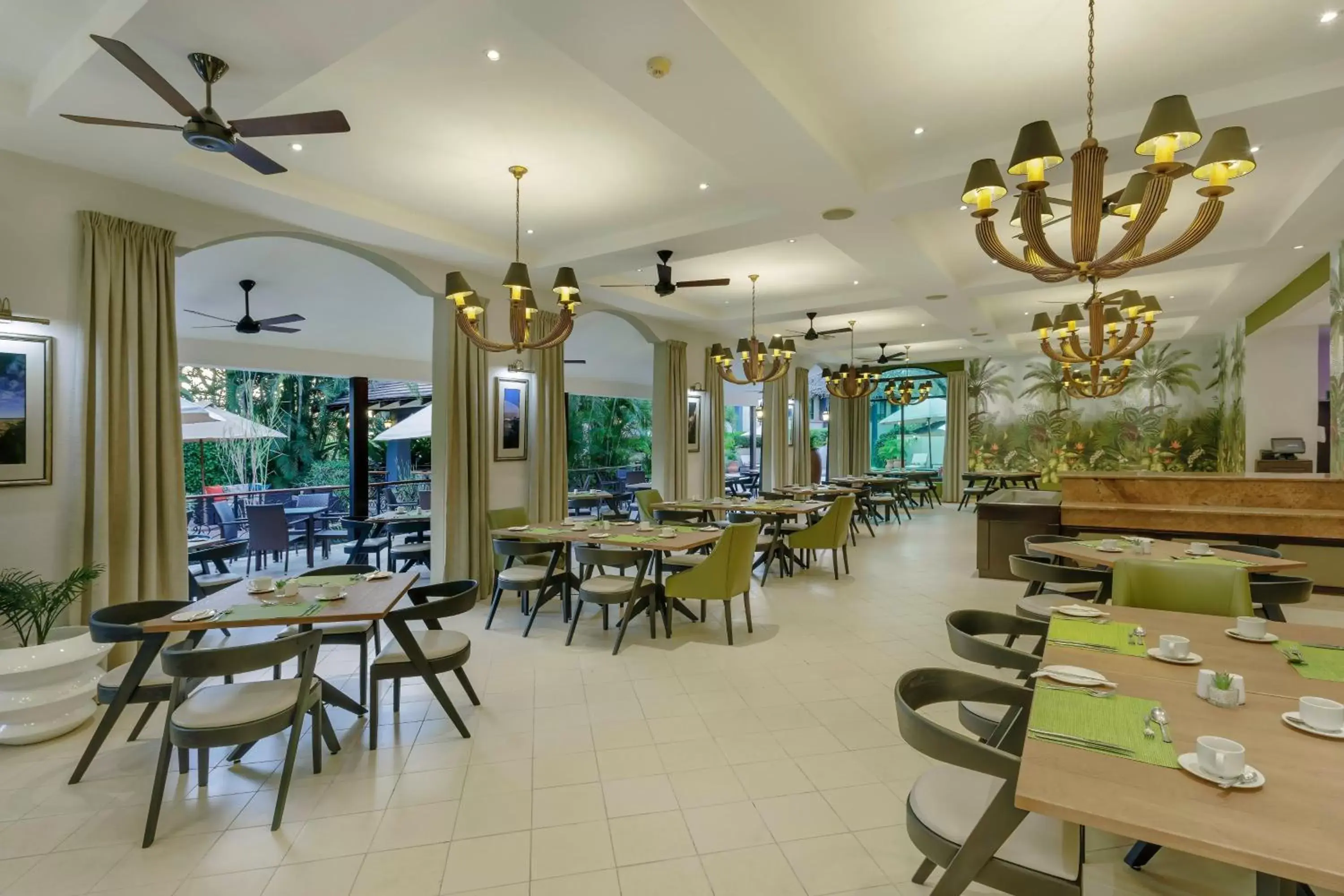 Restaurant/Places to Eat in Protea Hotel by Marriott Livingstone
