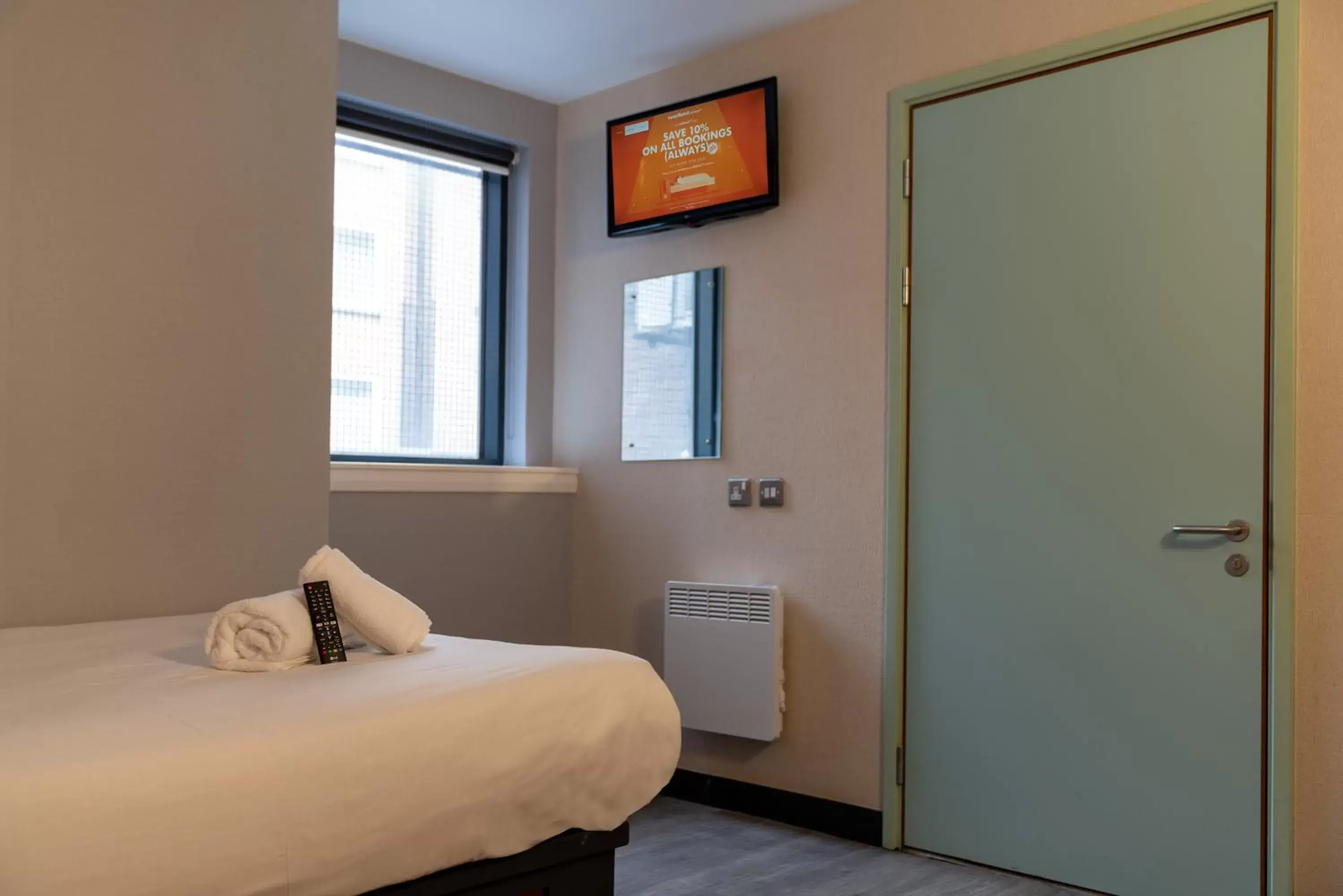 Bed in easyHotel Glasgow City