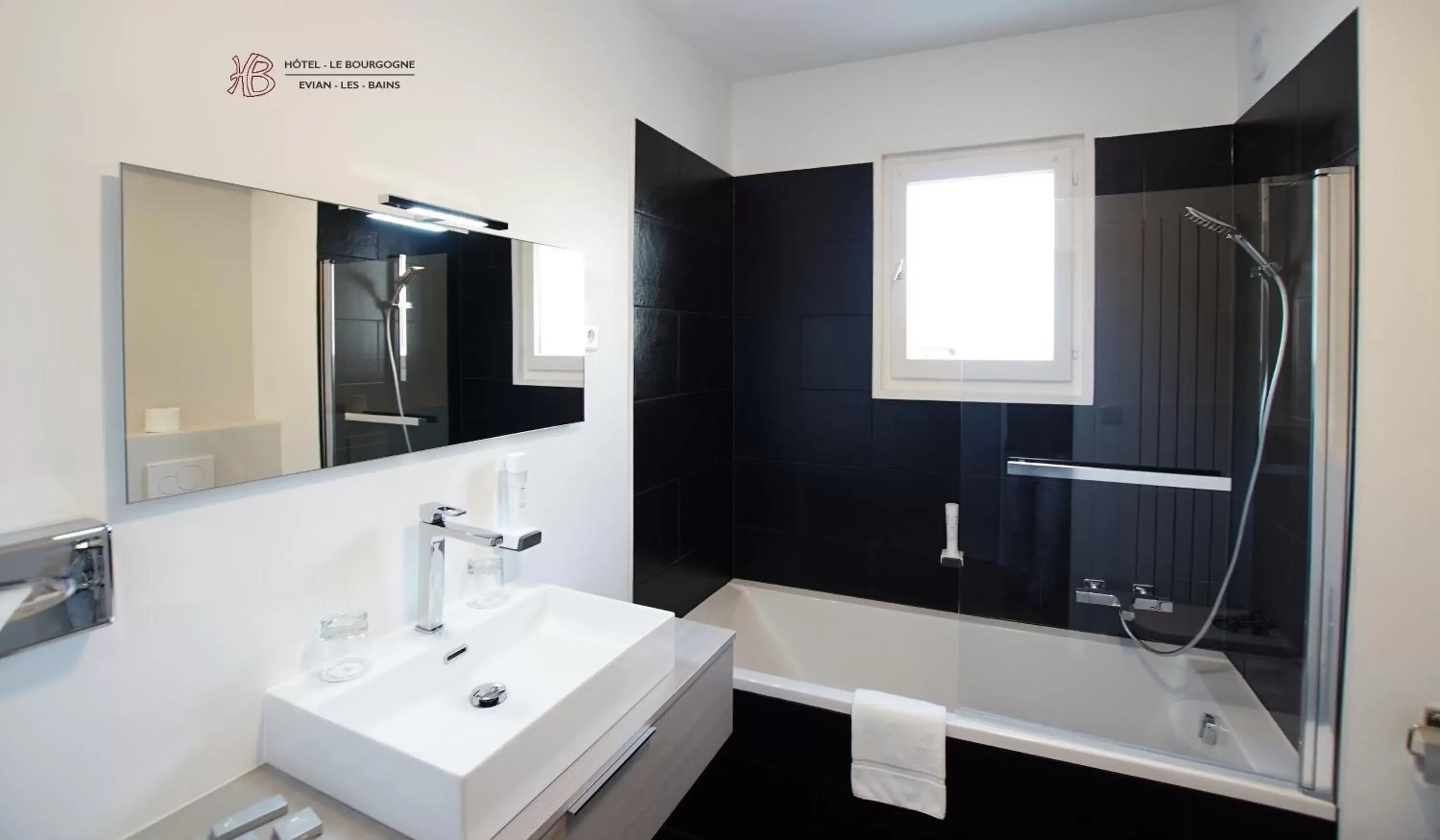 Bathroom in Hotel Le Bourgogne
