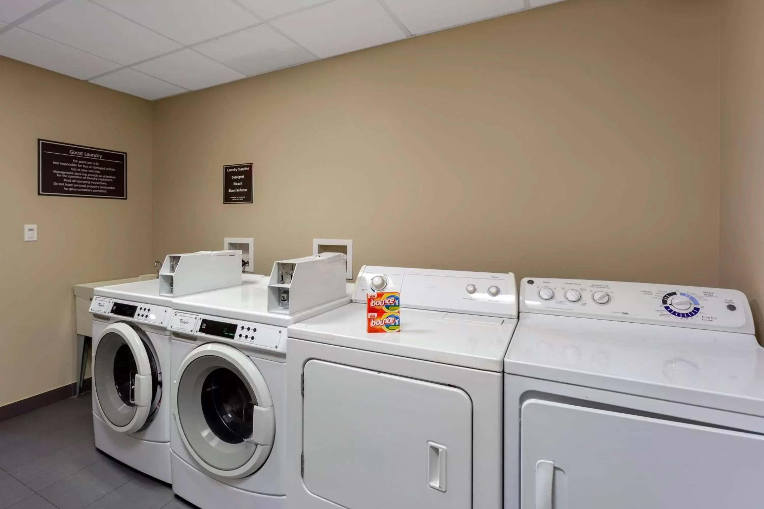 laundry in Best Western PLUS Fort Saskatchewan Inn & Suites