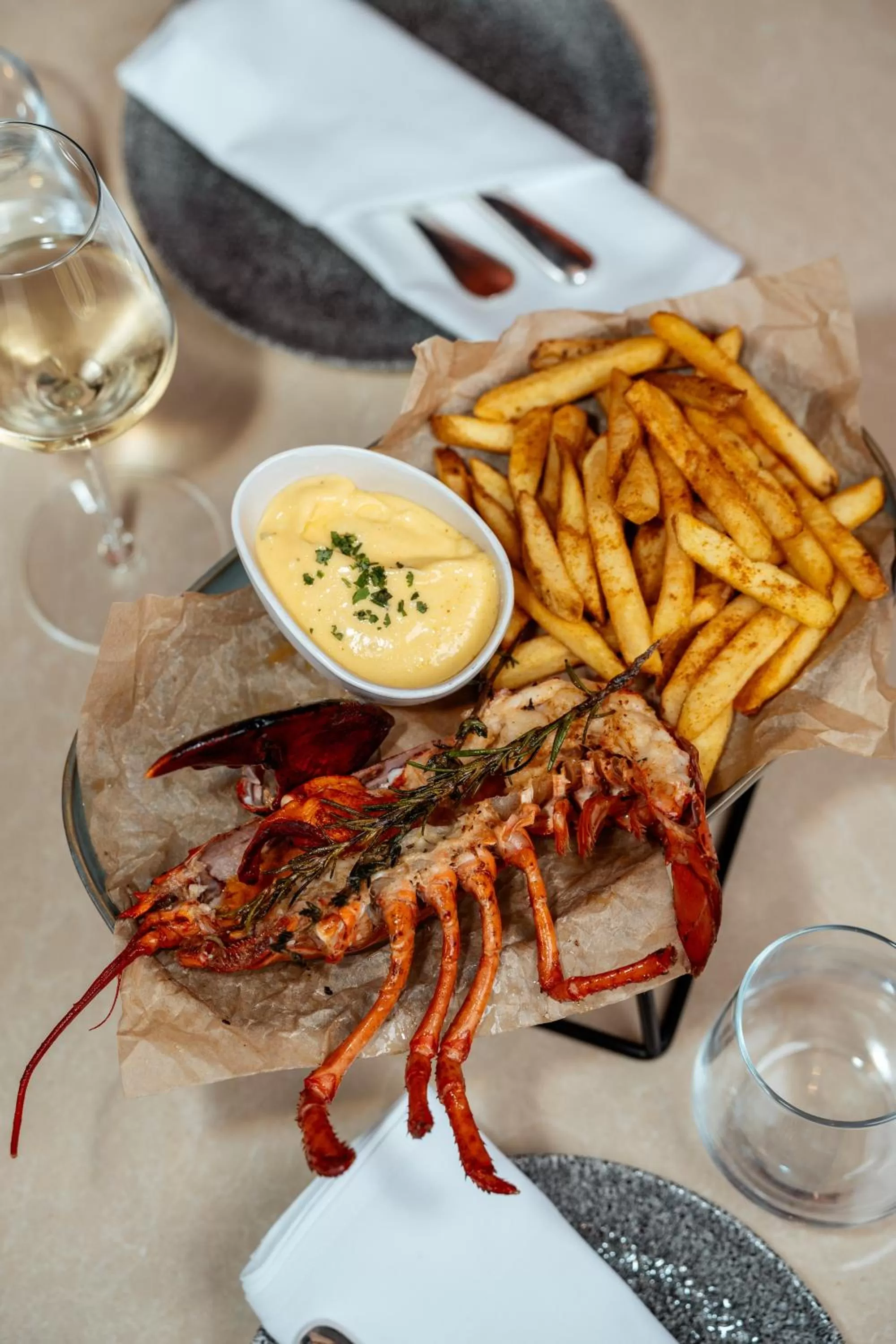 Food and drinks in DO & CO Hotel München