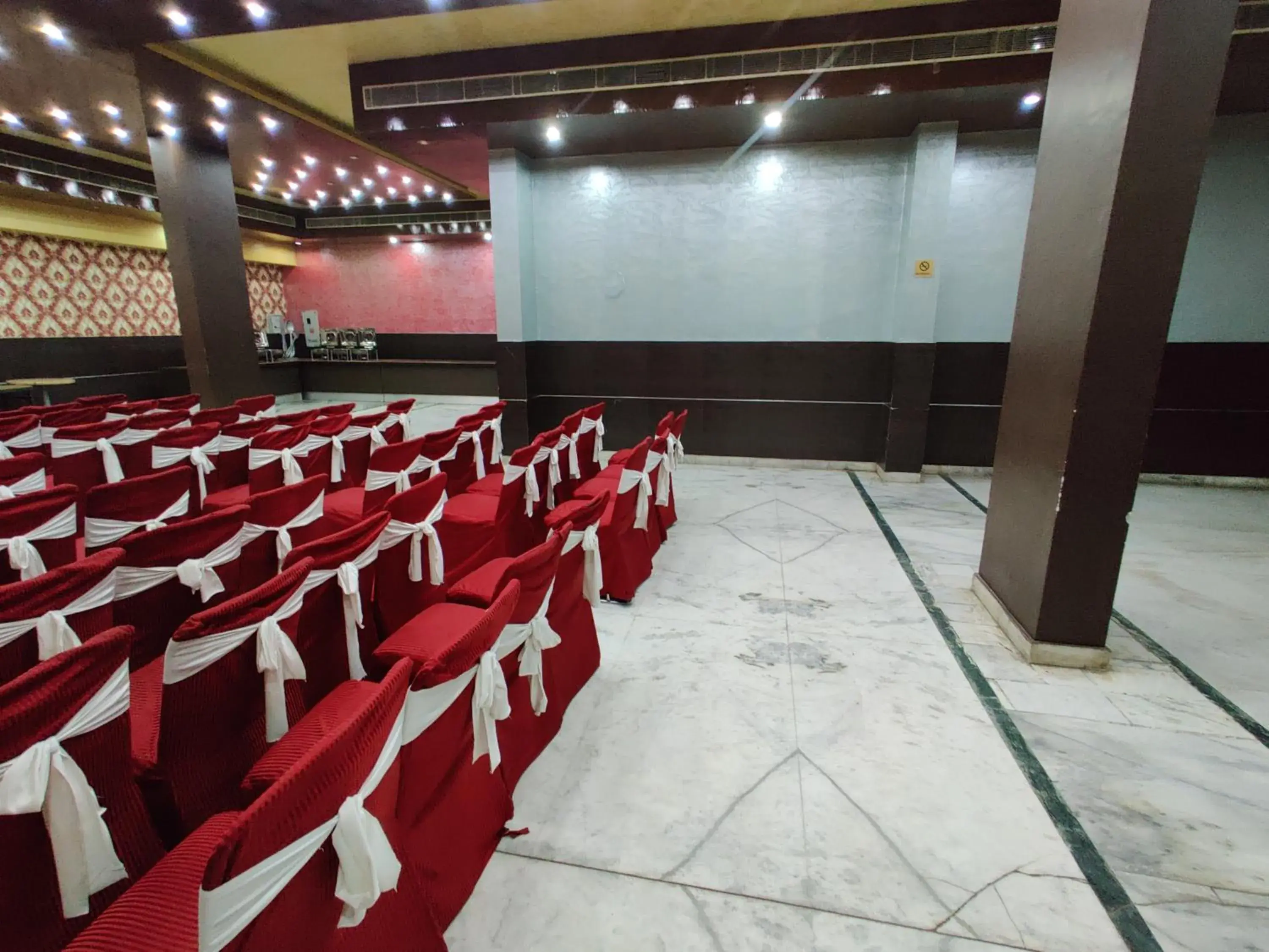 Banquet/Function facilities in Hotel Savi Regency