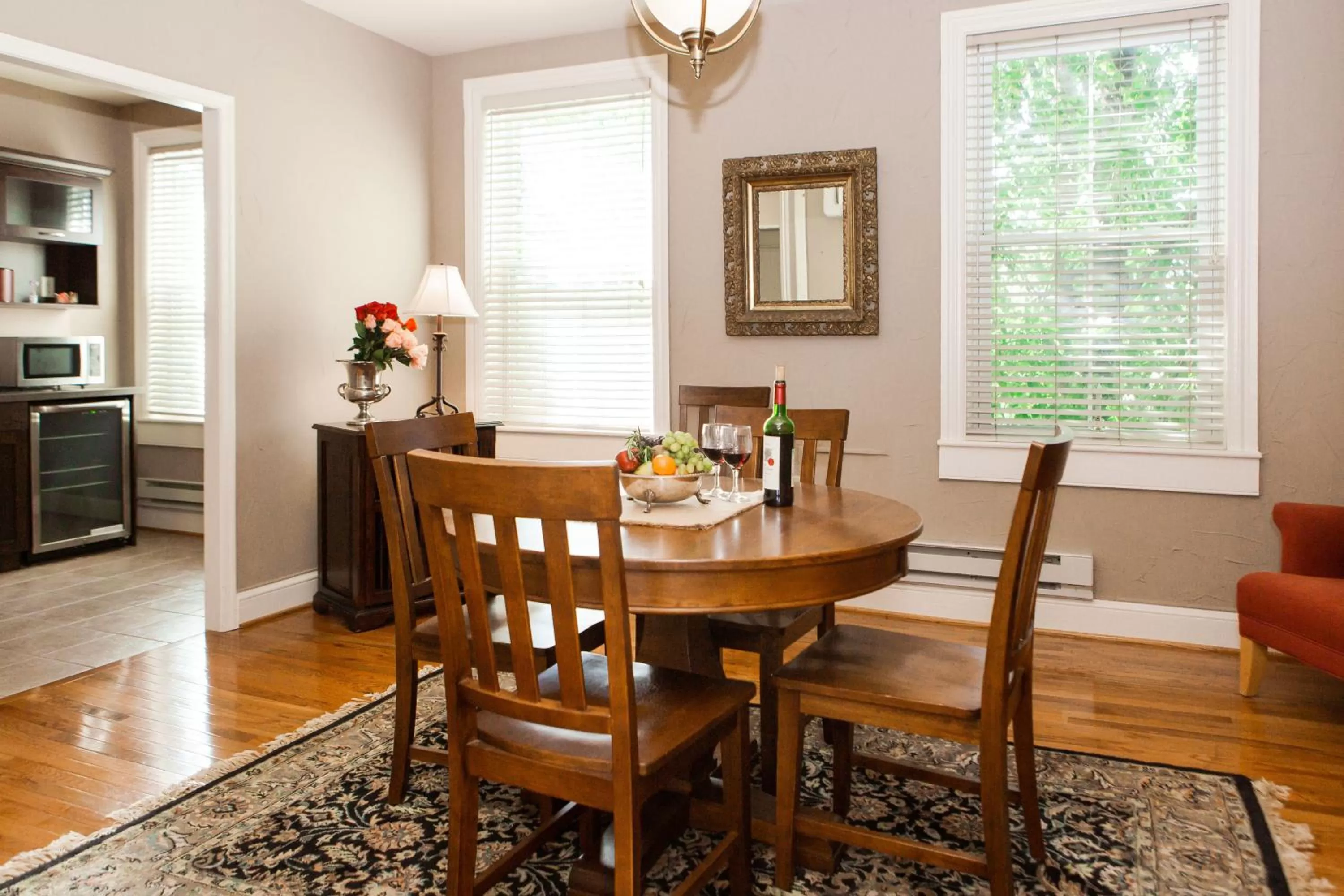 James Buchanan Hotel, Trademark Collection by Wyndham