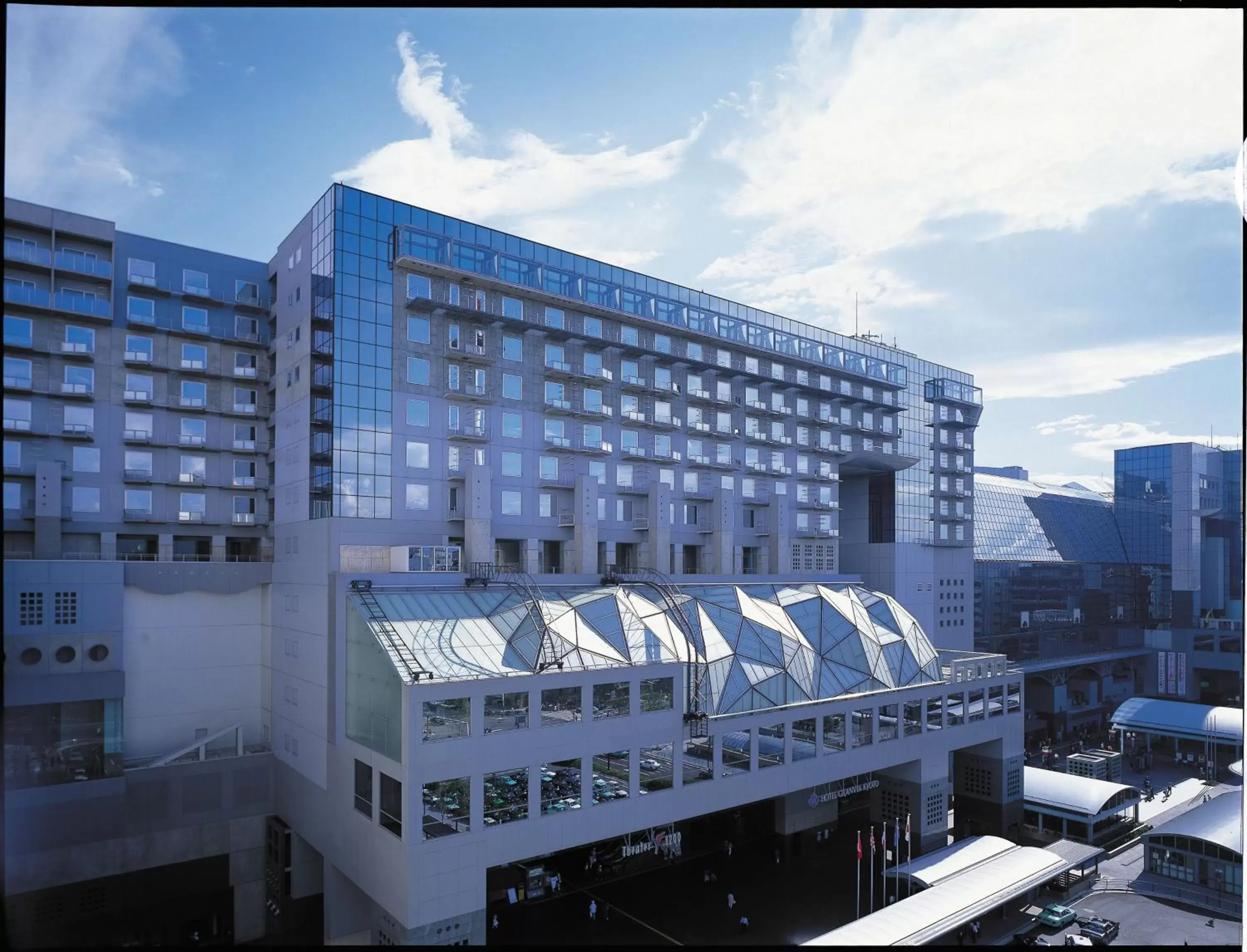 Facade/entrance, Property Building in Hotel Granvia Kyoto