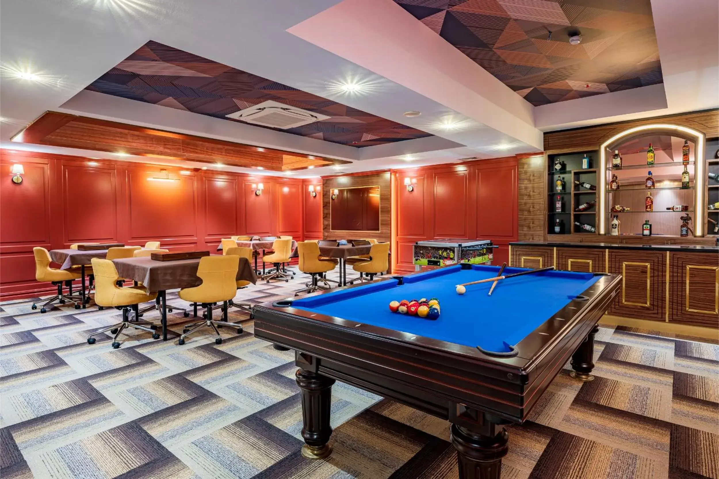 Game Room, Billiards in Elysium Green Suites