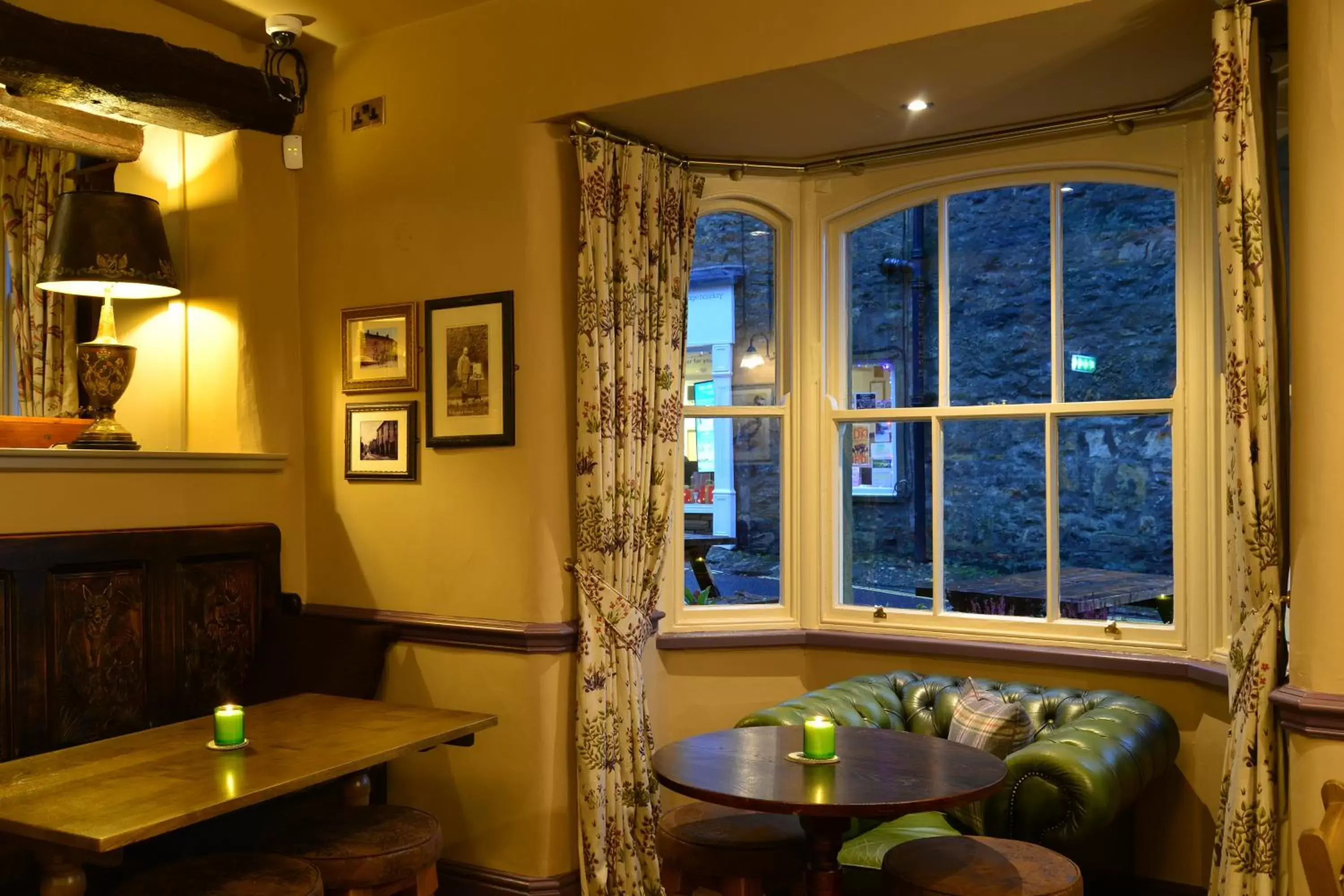Lounge or bar in The Devonshire Grassington