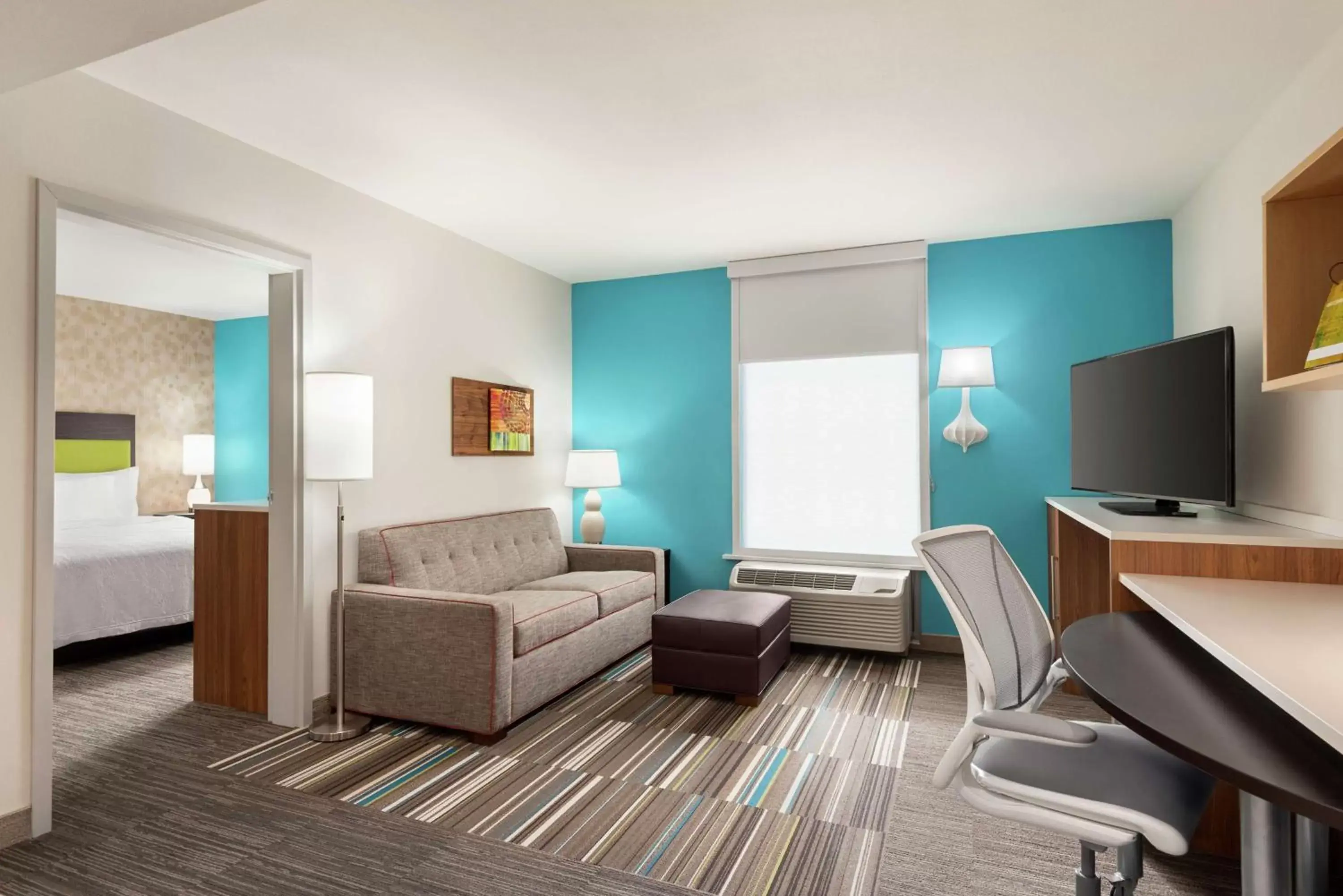 Bedroom, Seating Area in Home2 Suites by Hilton Woodbridge Potomac Mills