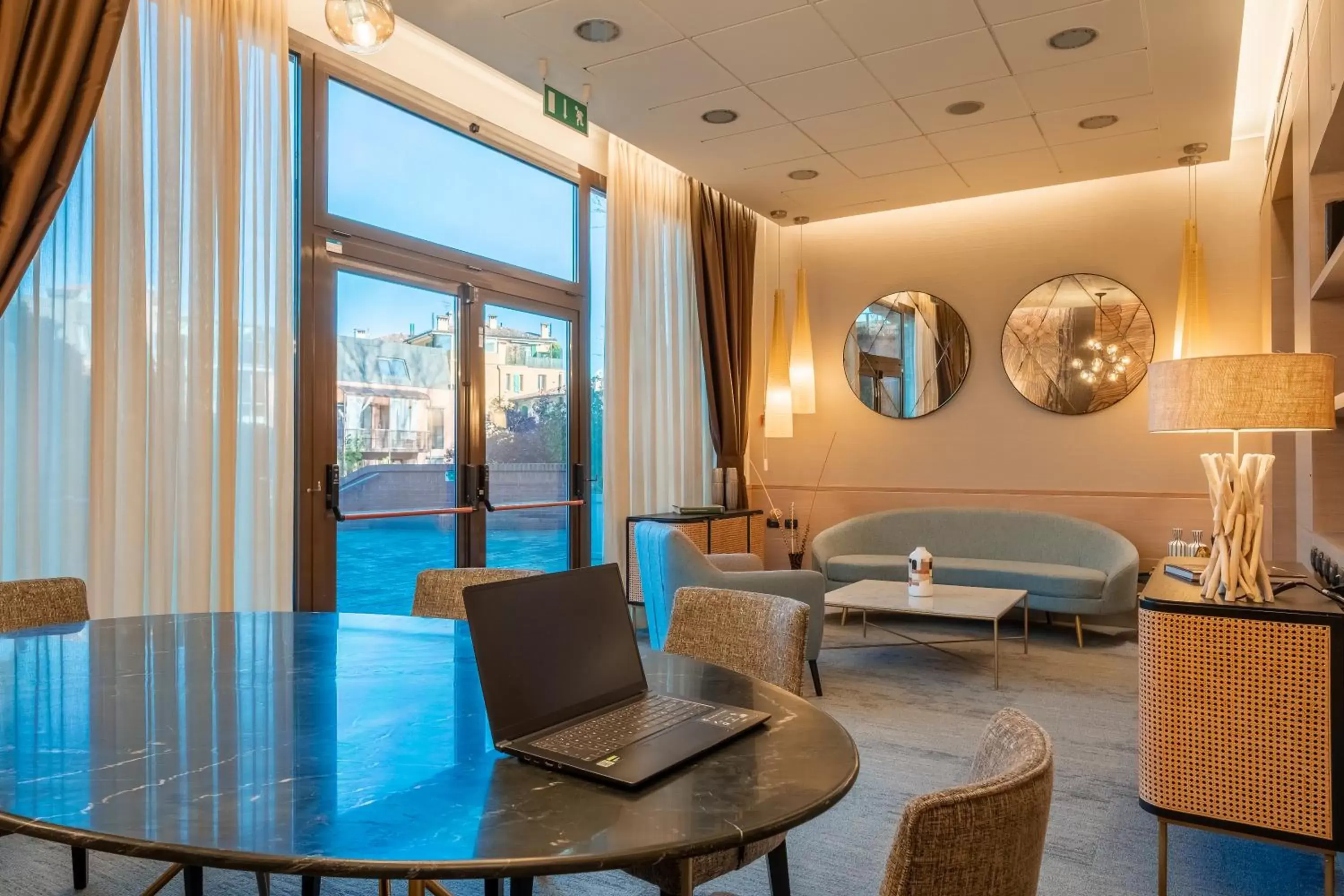 Lounge or bar, Seating Area in Aemilia Hotel Bologna