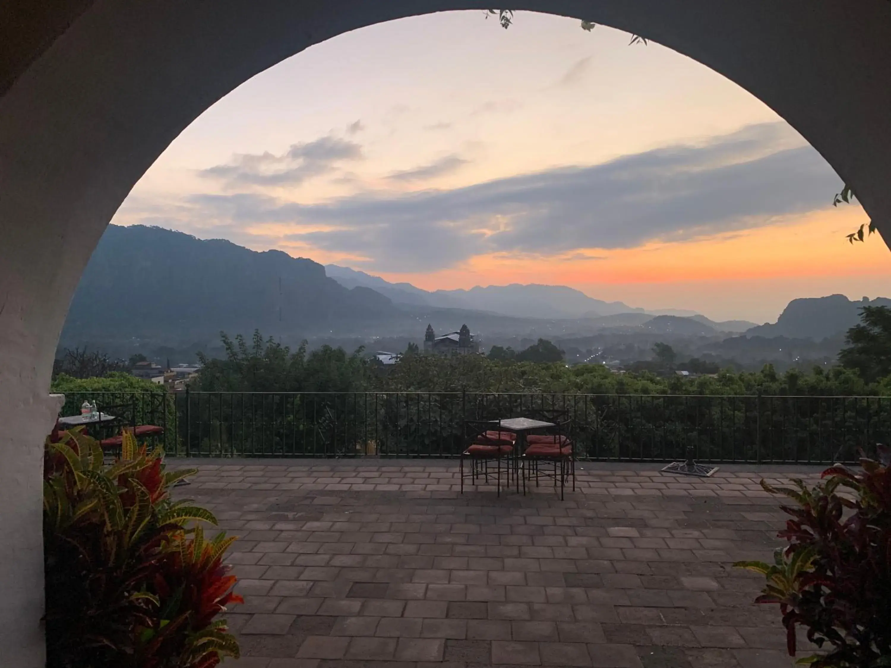 Nearby landmark, Mountain View in Posada del Tepozteco