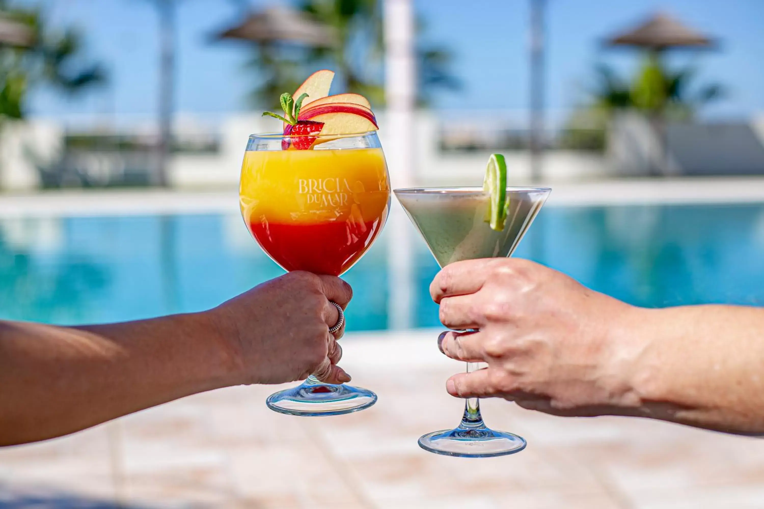 Swimming pool, Drinks in Hotel Rural Brícia Du Mar