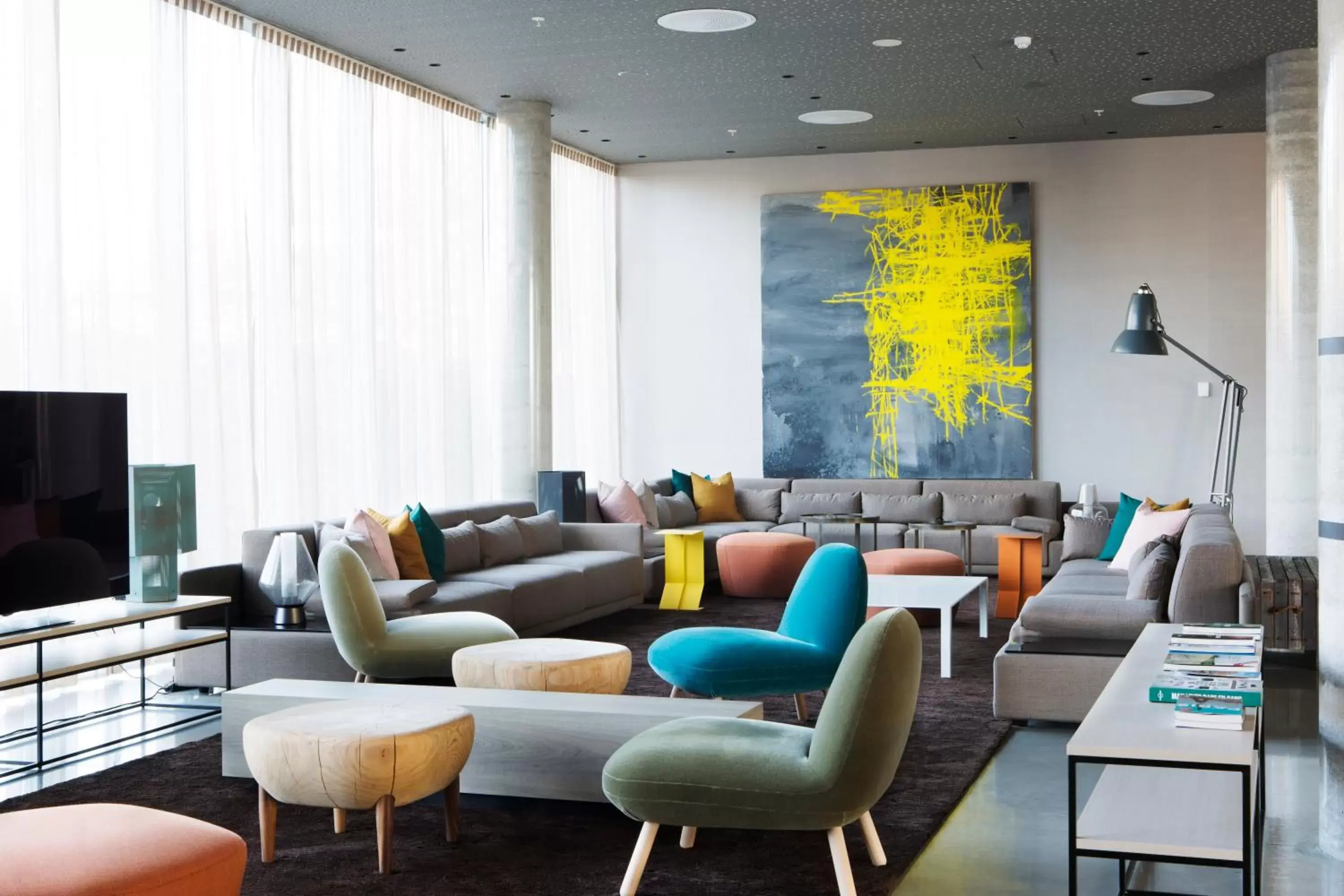 Lobby or reception, Lounge/Bar in Comfort Hotel Bergen Airport