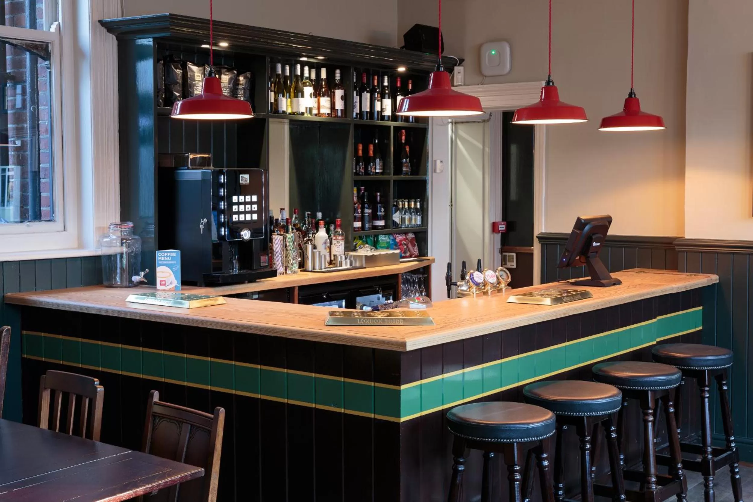 Lounge or bar in The Crabtree Inn