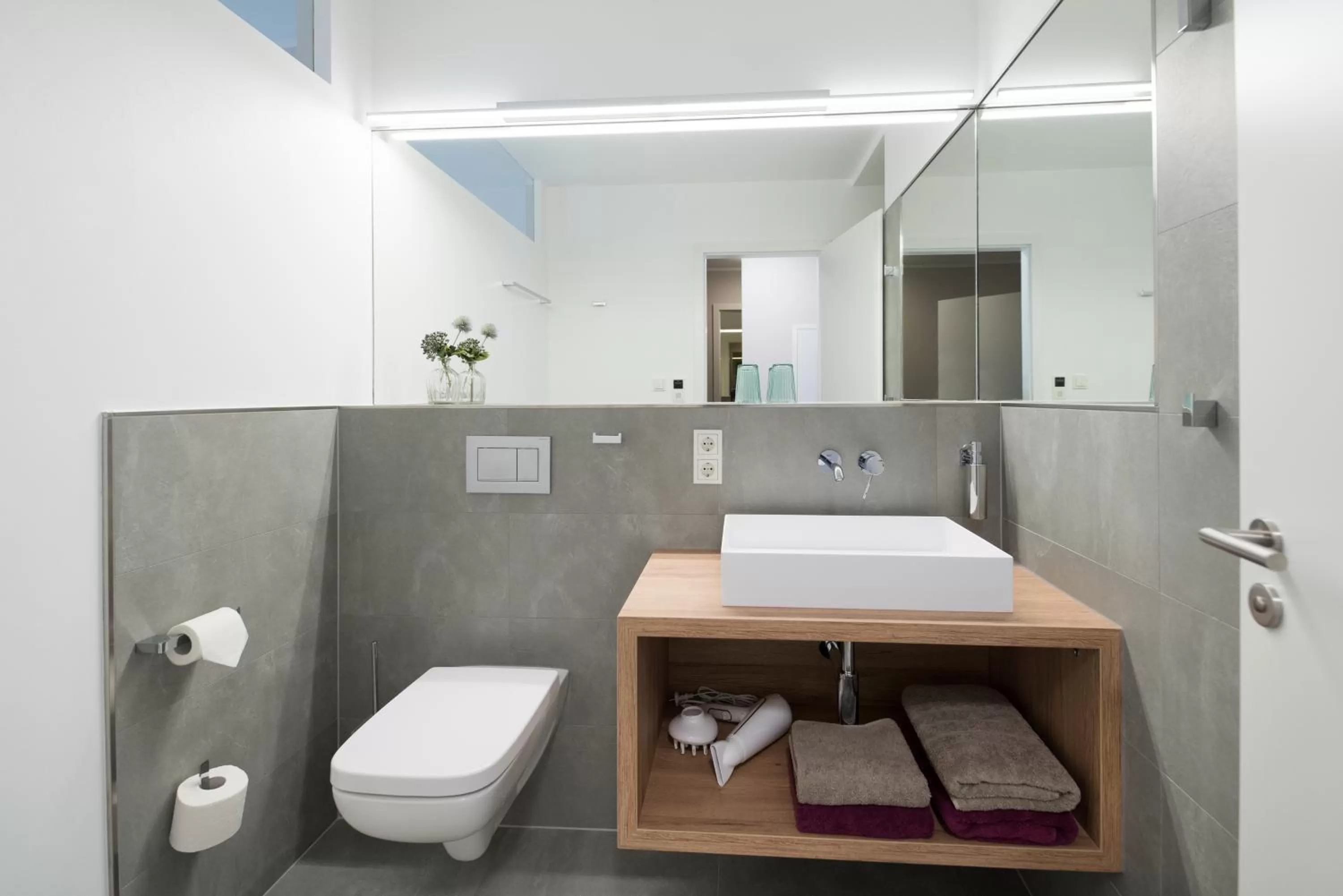 Toilet in Suites MITTE - Aparthotel