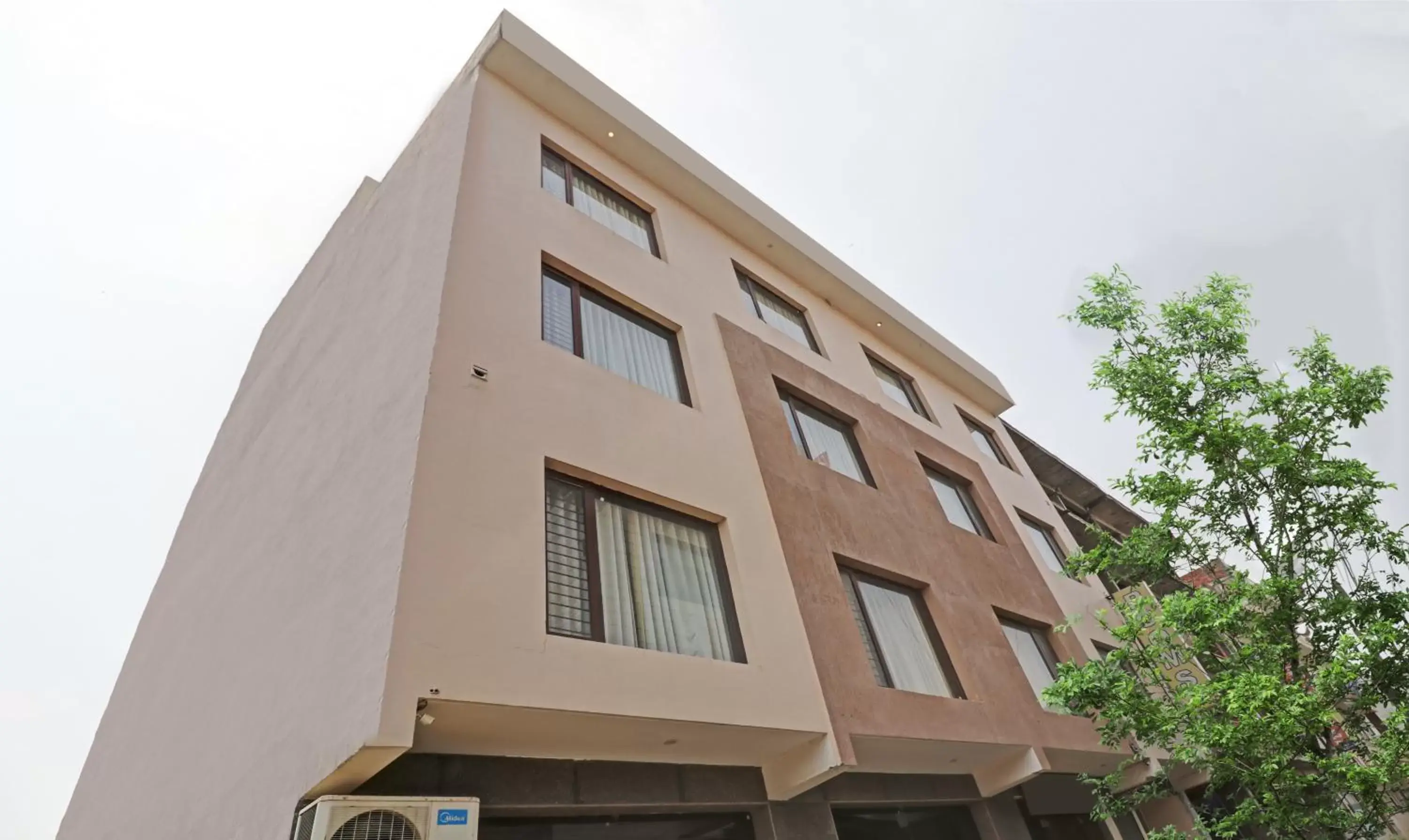 Property building in Treebo Magnum Chandigarh Property building in Treebo Magnum Chandigarh