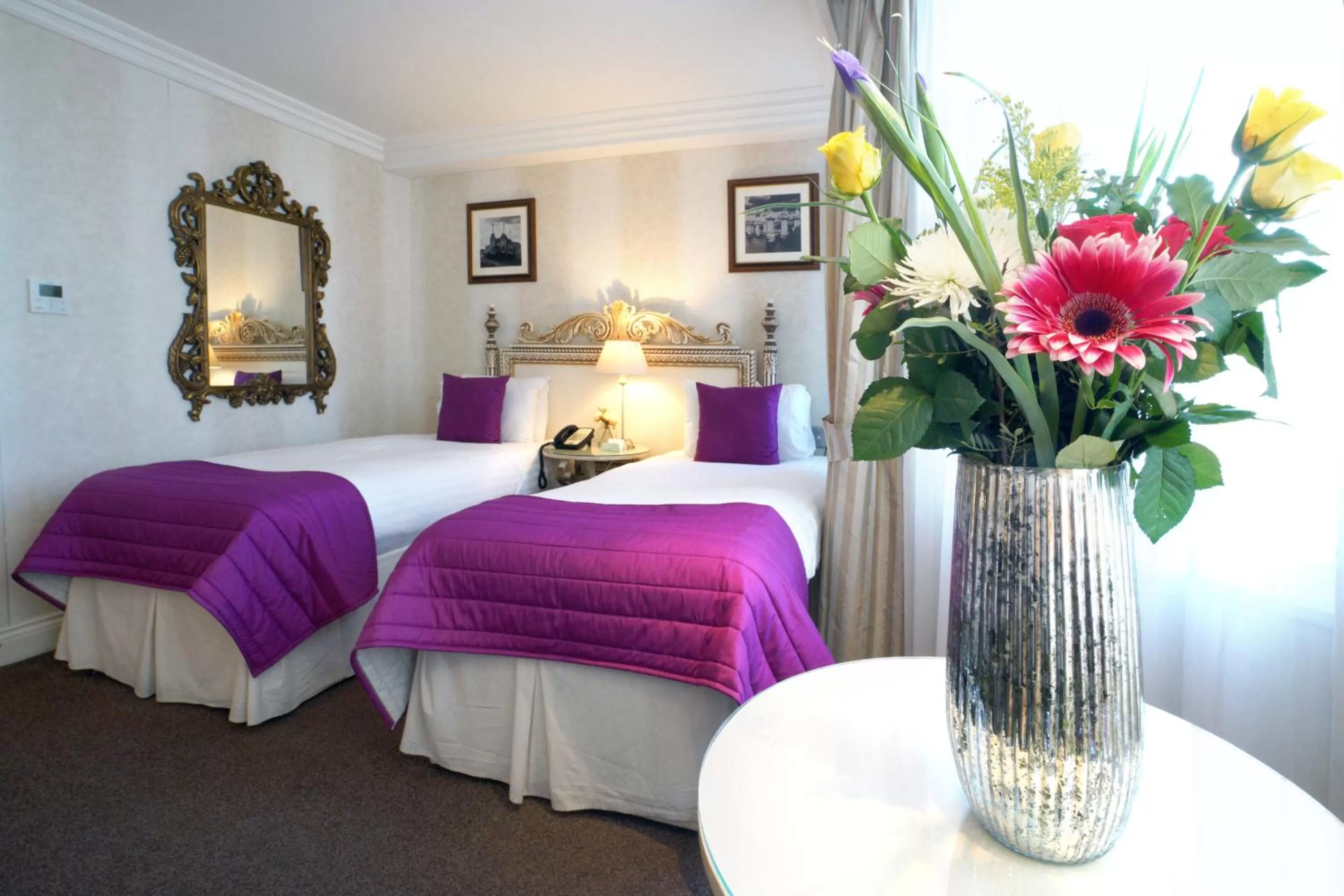 Bed in Ashburn Hotel