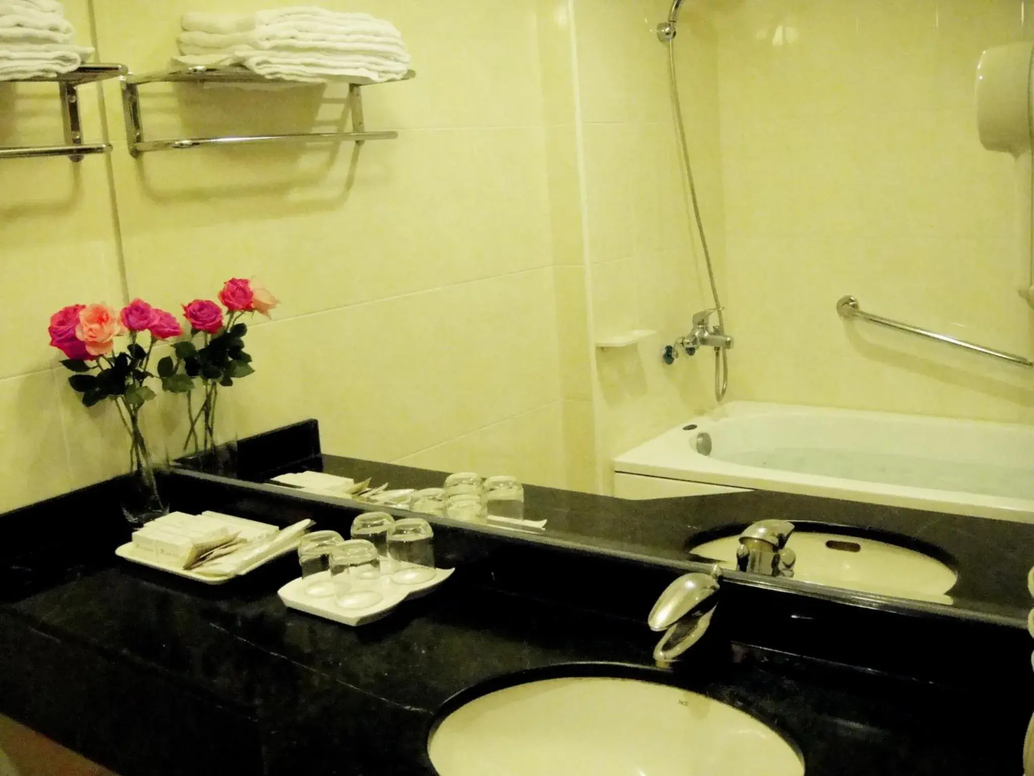 Bathroom in Travel Road Hotel