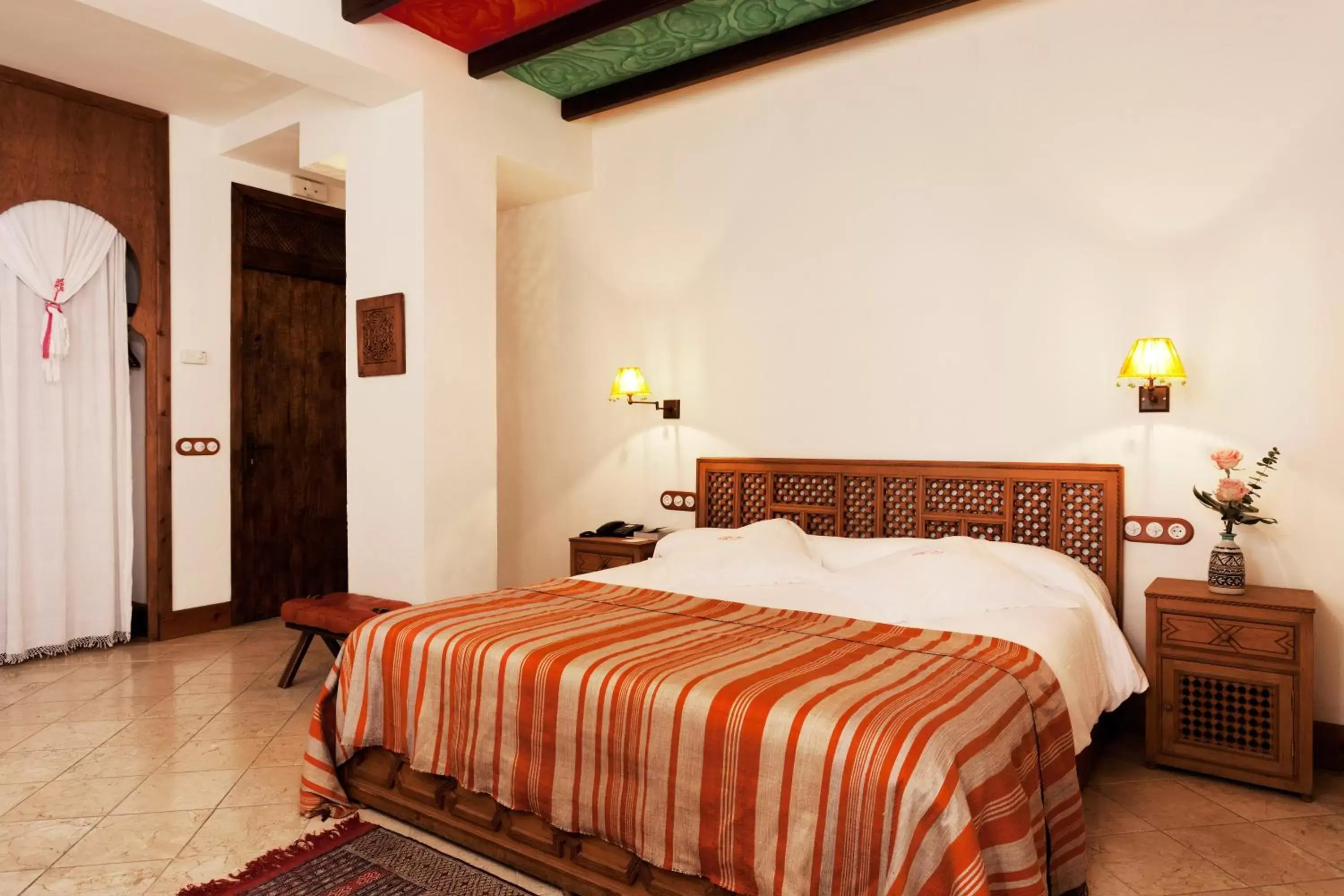 Bed in Alcoba del Rey de Sevilla