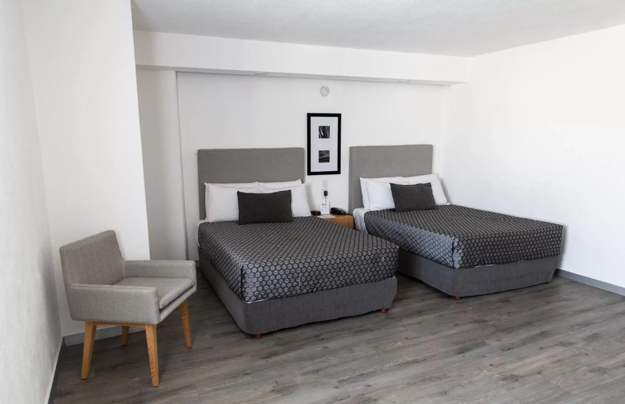 Seating area, Bed in Best Western Plus Gran Hotel Centro Historico