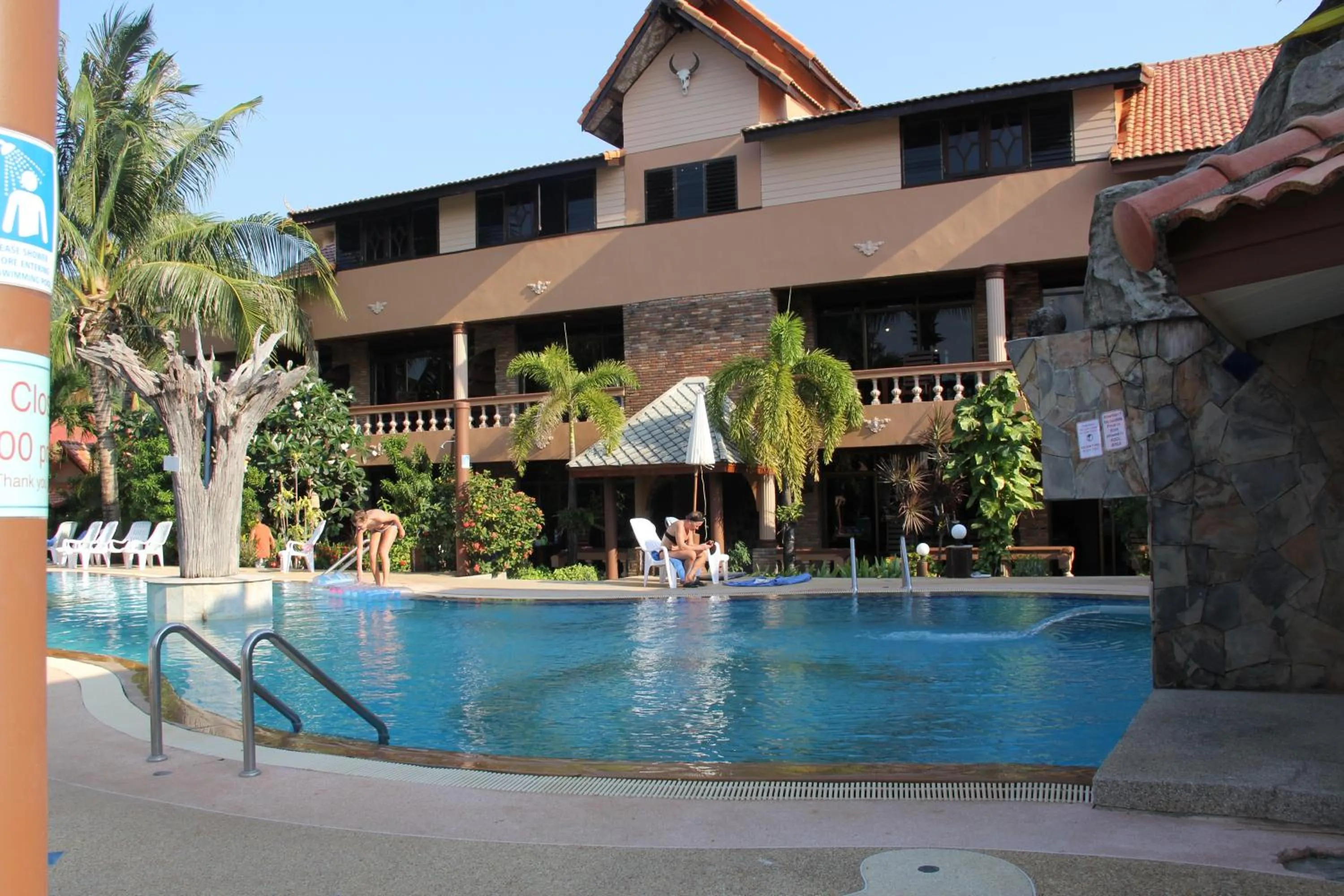 Property building in Laguna Beach Club Resort