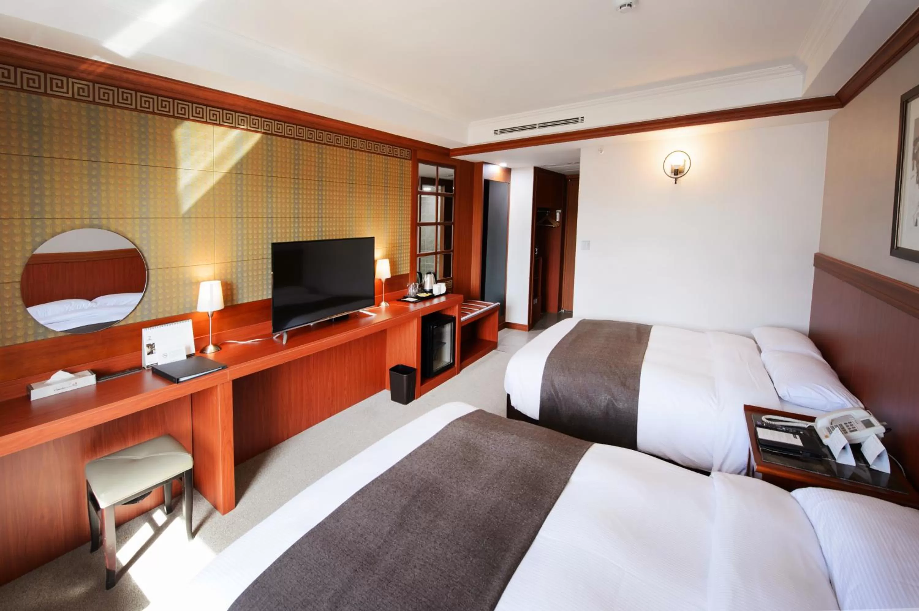 Bed in Commodore Hotel Gyeongju