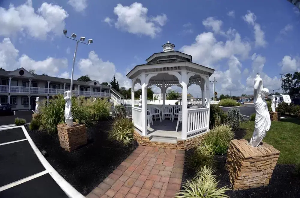 Patio in Empire Inn & Suites Absecon/Atlantic City