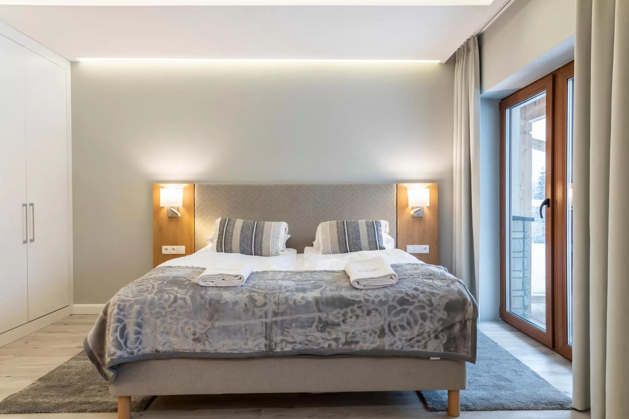 Photo of the whole room, Bed in Royal Hill Residence