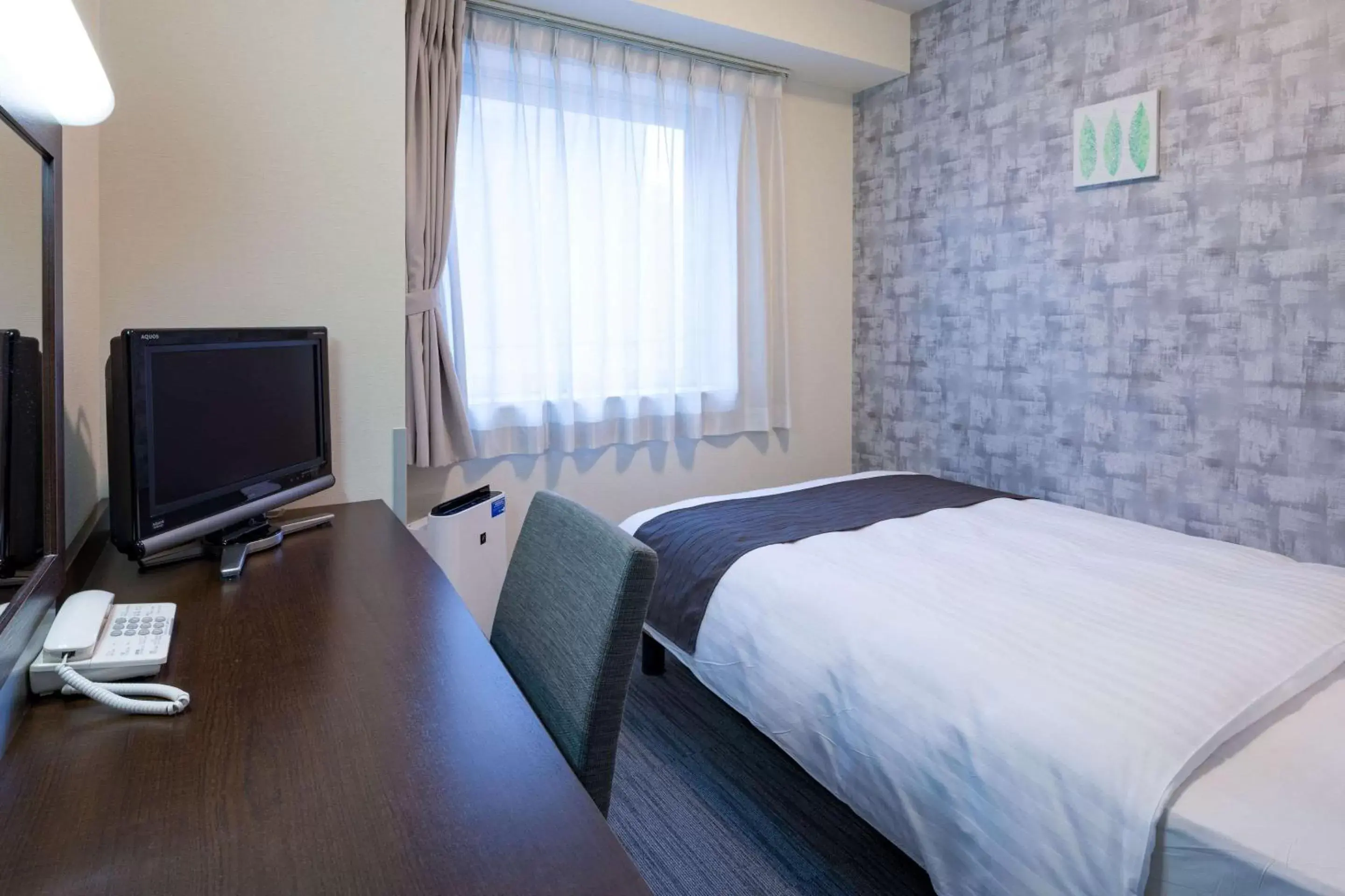 Bedroom, Bed in Comfort Hotel Hakodate