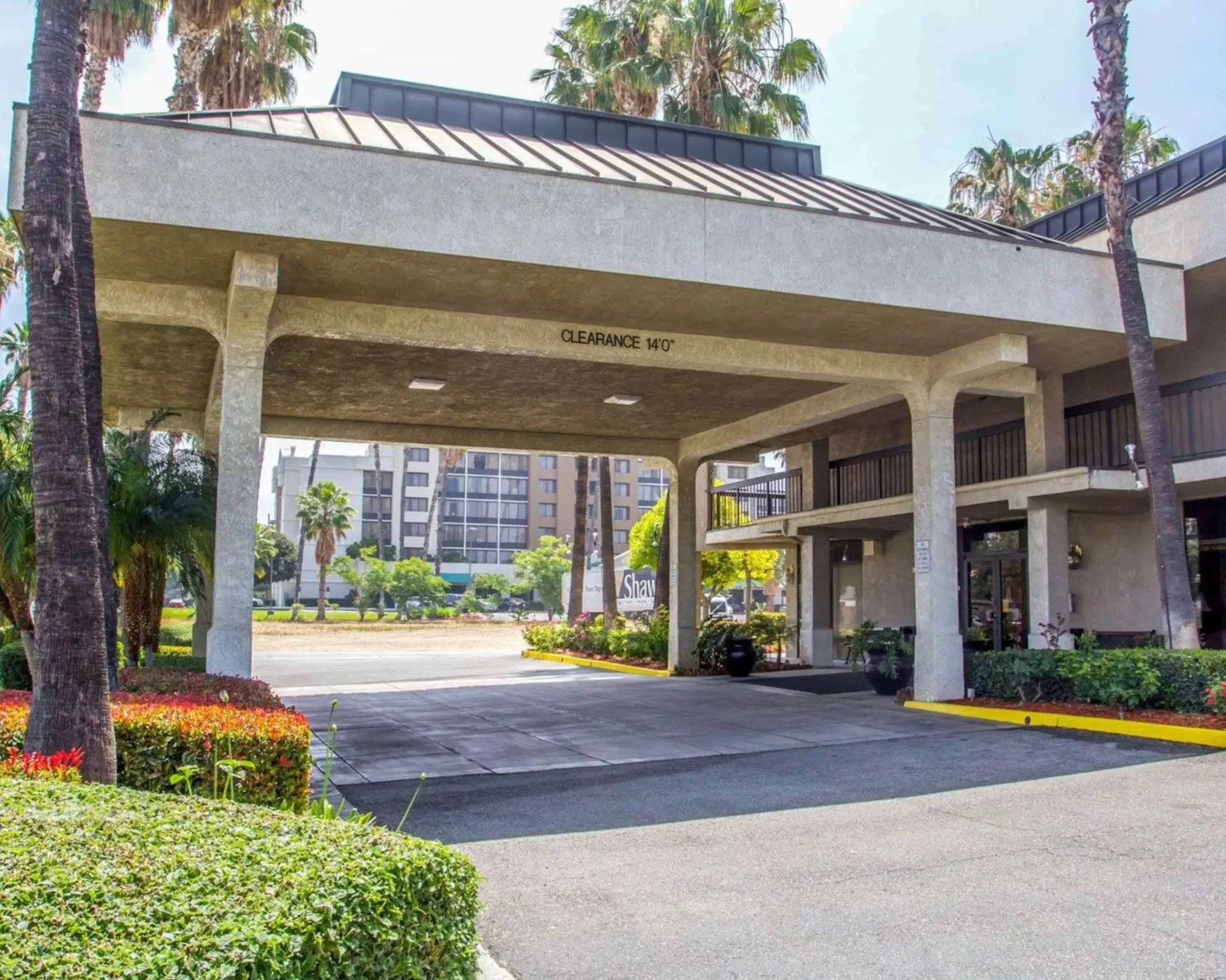 Property building in Quality Inn Riverside near UCR and Downtown