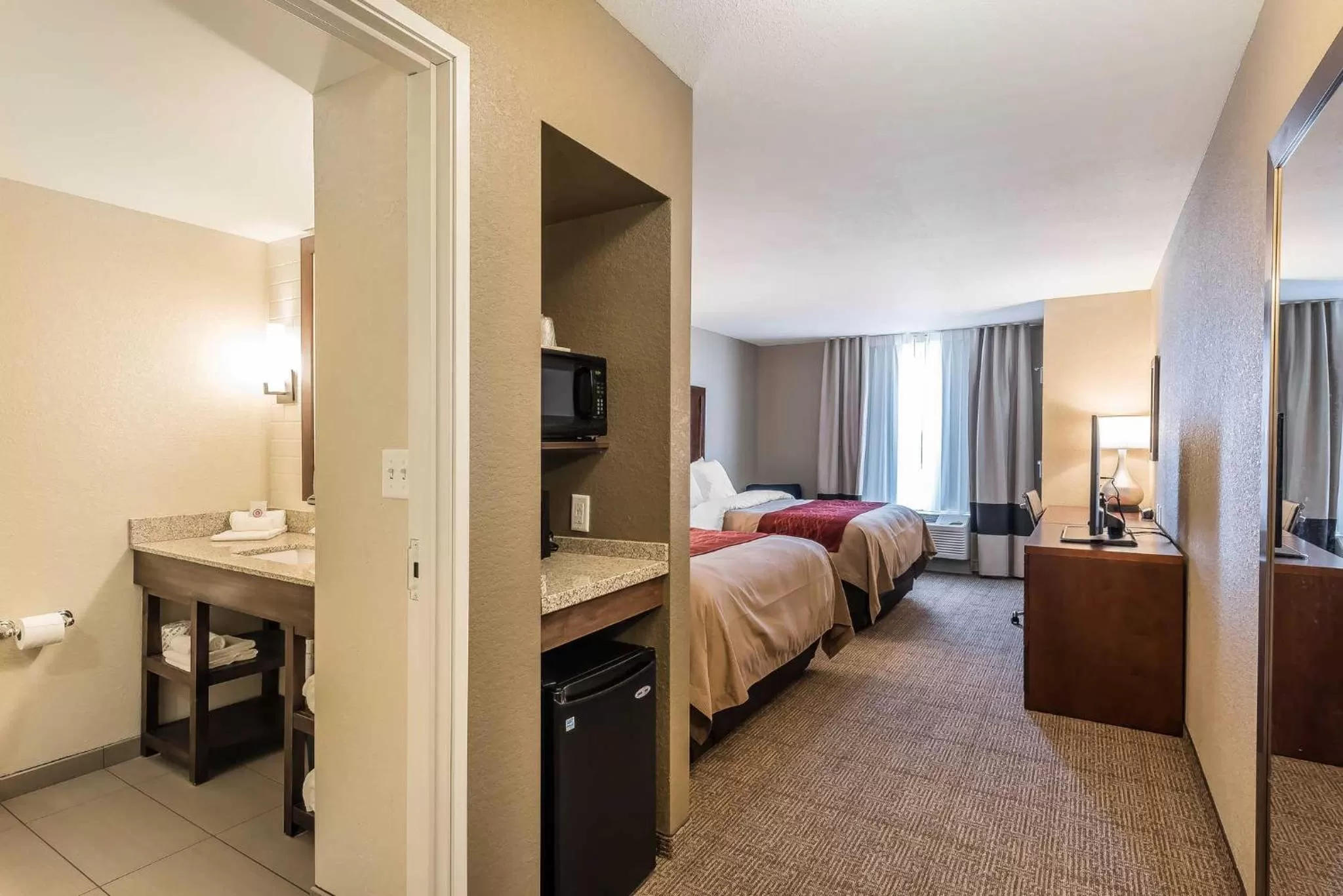 Property building, Bed in Comfort Inn & Suites Sidney I-80