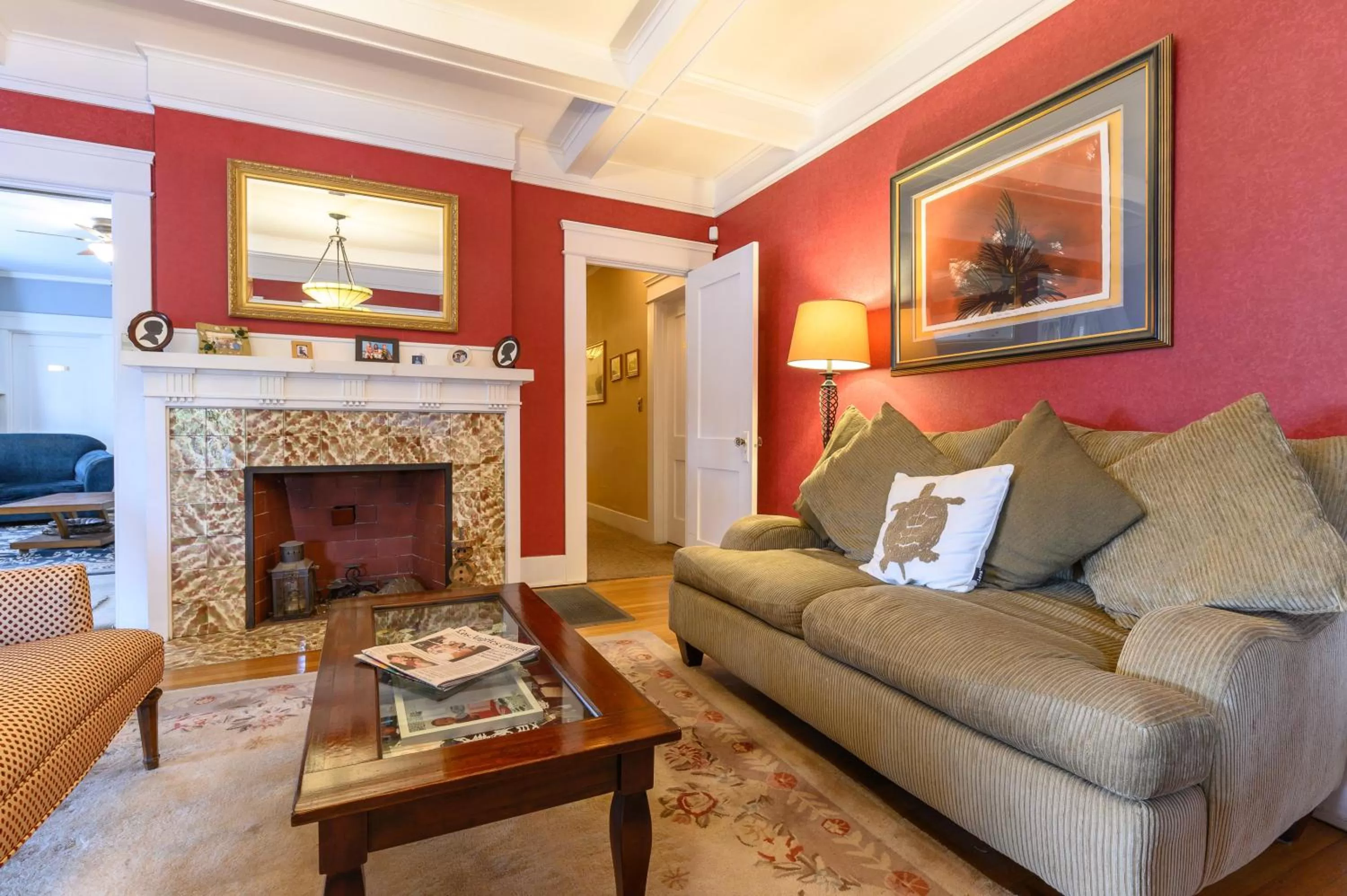 Living room in Beachrunners Inn