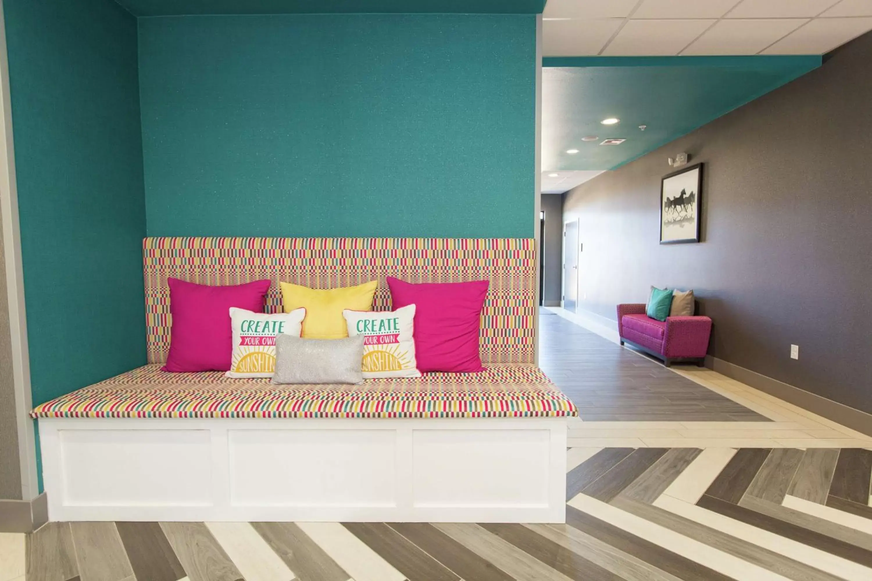 Lobby or reception, Seating Area in Hampton Inn Mustang