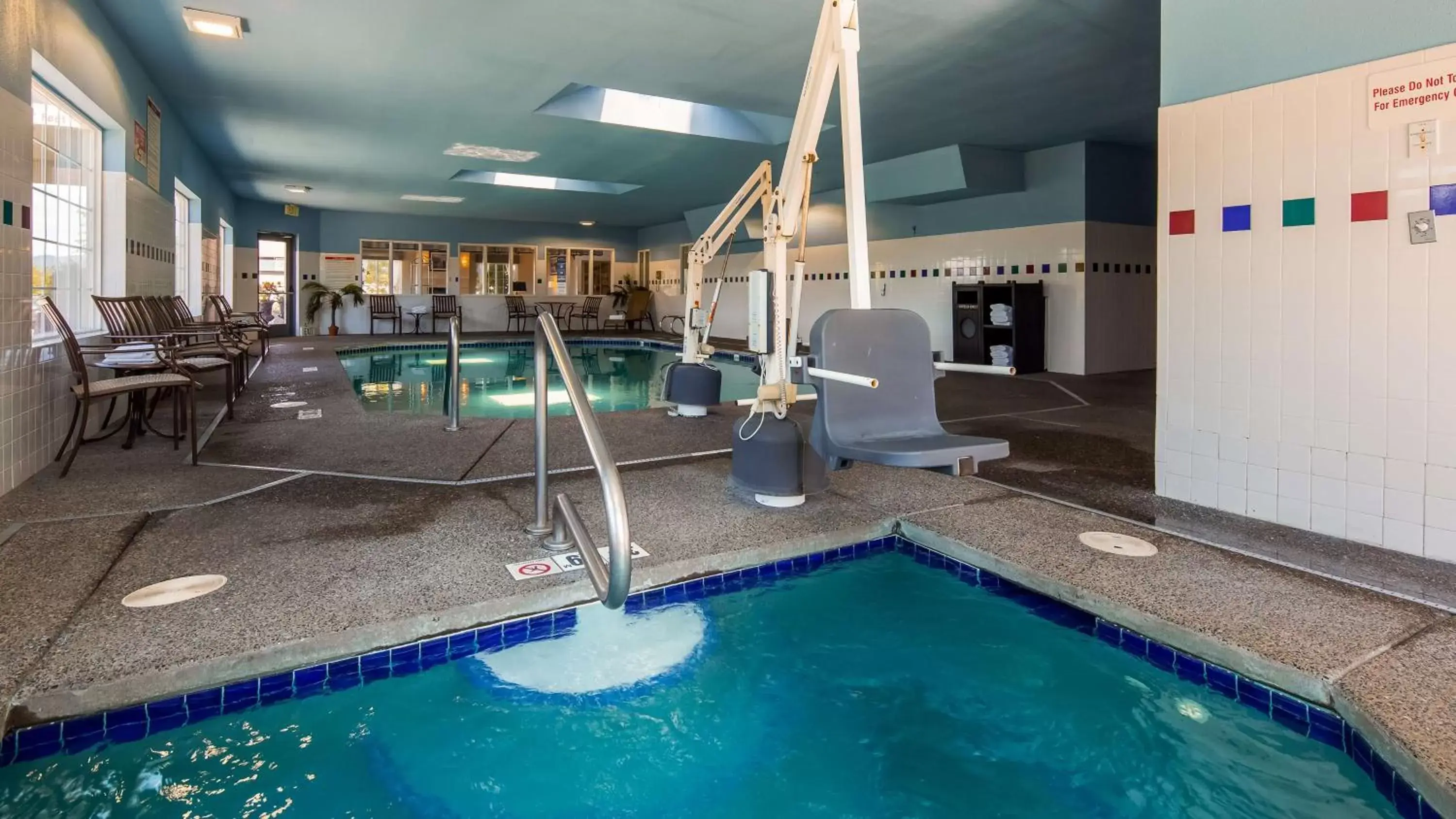 On site, Swimming Pool in Best Western Plus Liberty Lake Inn
