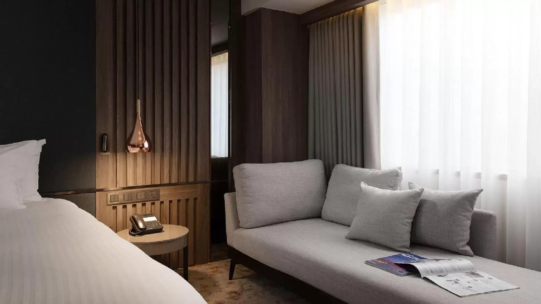 Decorative detail, Bed in The Howard Plaza Hotel Kaohsiung Decorative detail, Bed in The Howard Plaza Hotel Kaohsiung