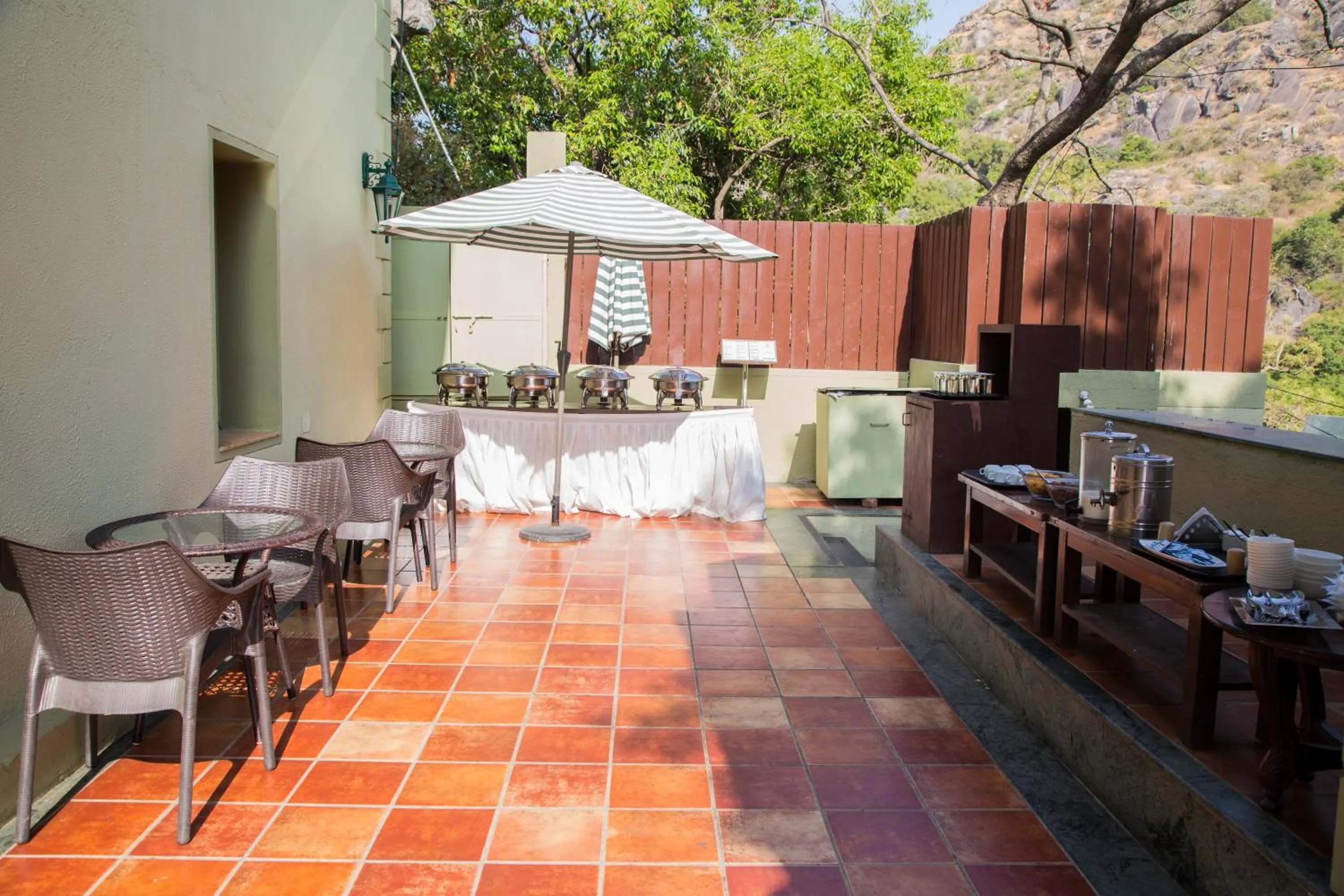 Restaurant/places to eat in The Colonial Manek Manor By SAH