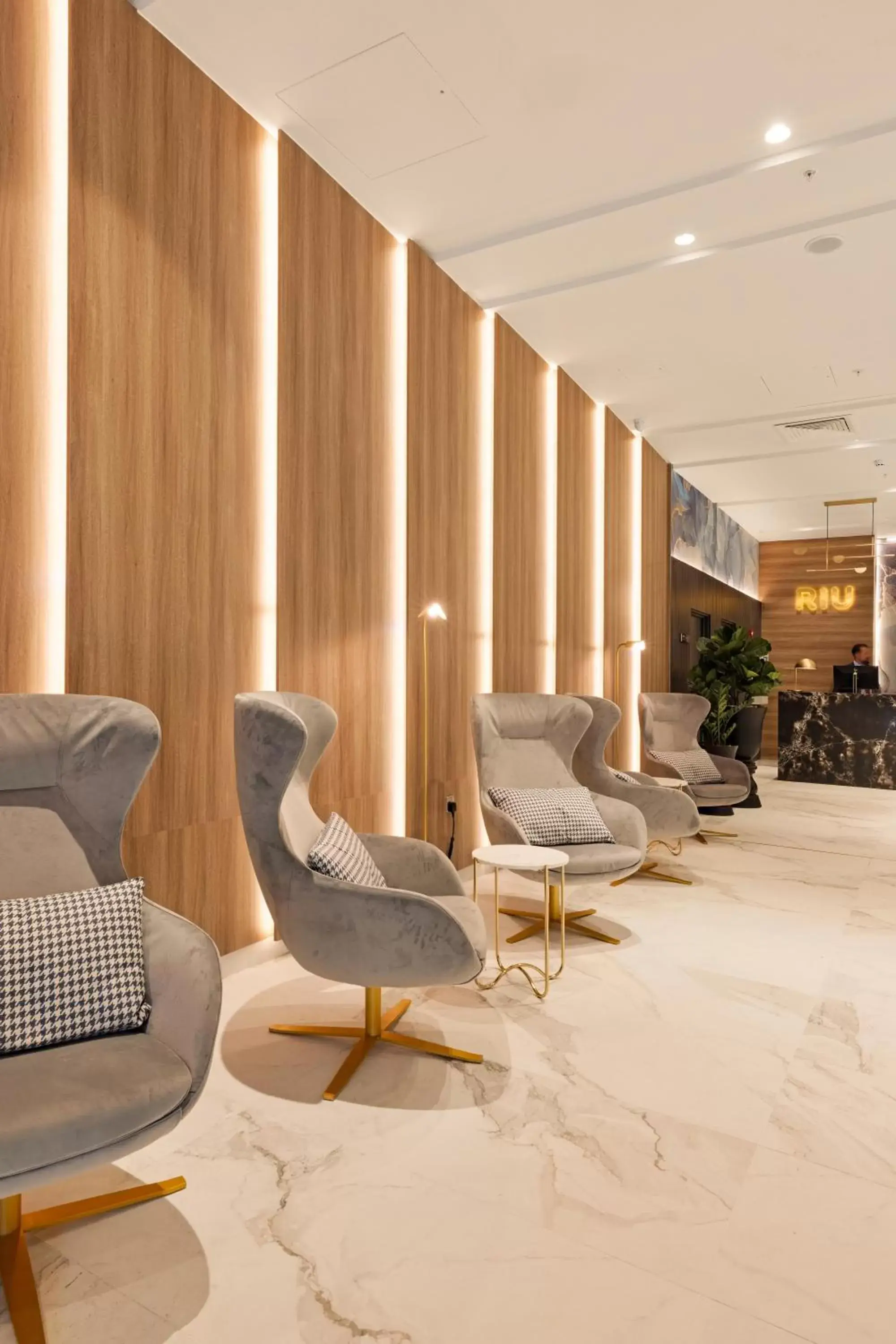 Lobby or reception, Seating Area in Riu Plaza London Victoria