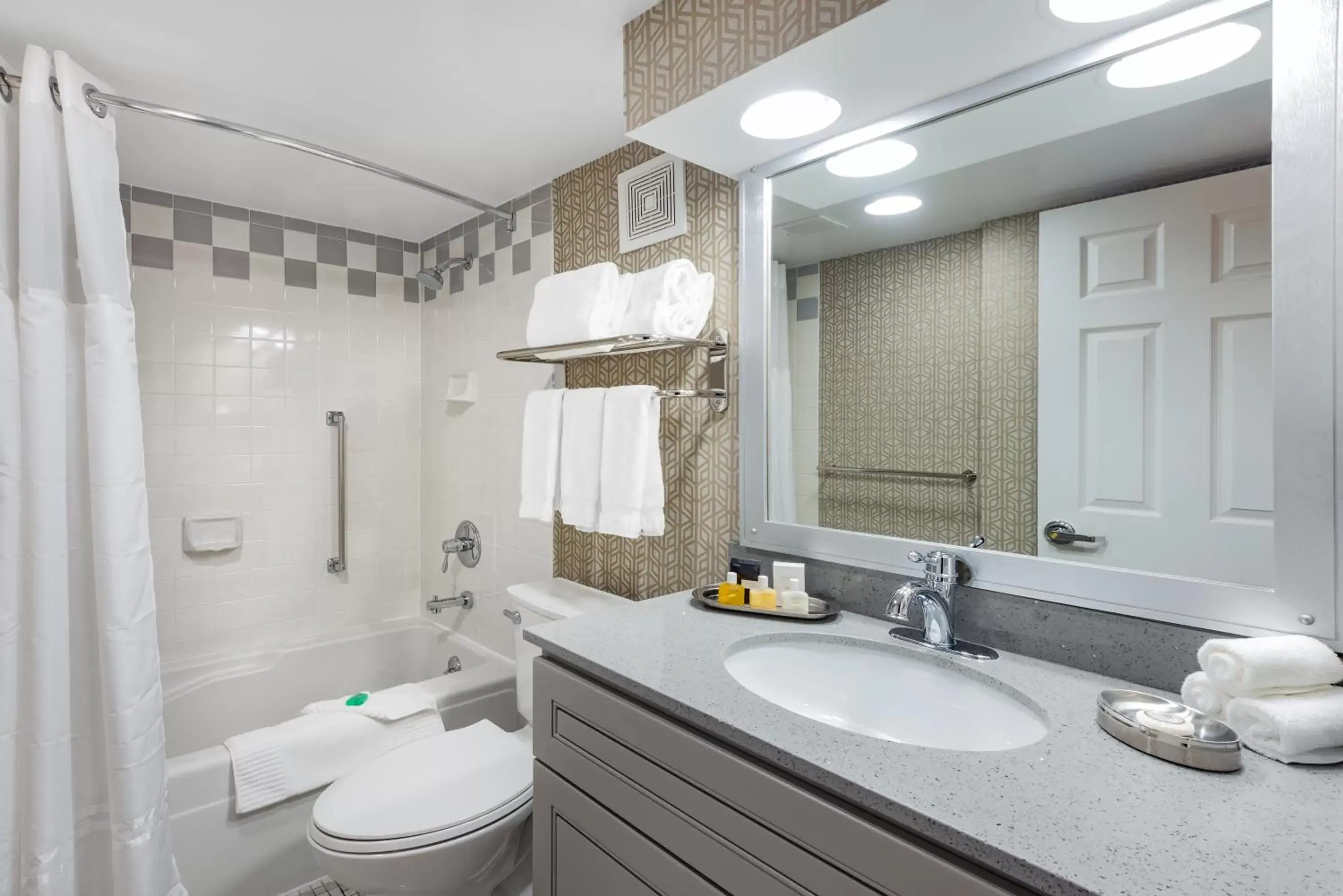 Bathroom in The Americus Hotel, Trademark Collection by Wyndham