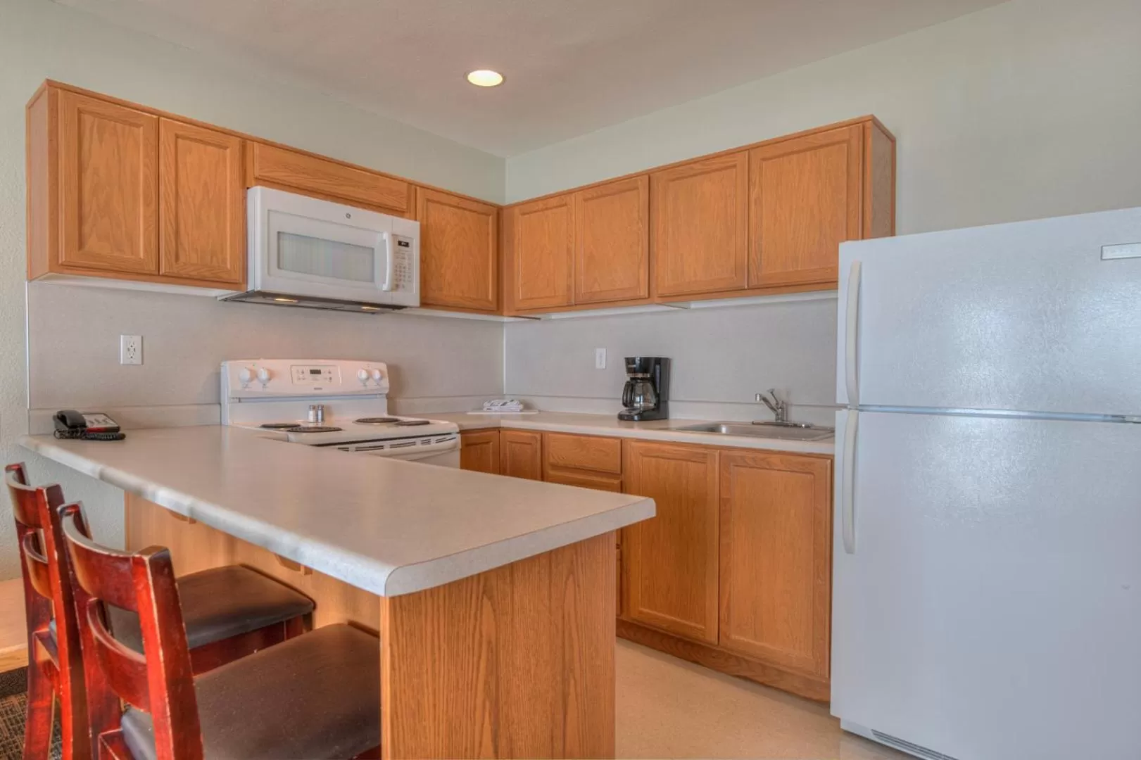 Coffee/tea facilities, Kitchen/Kitchenette in D Sands Rentals